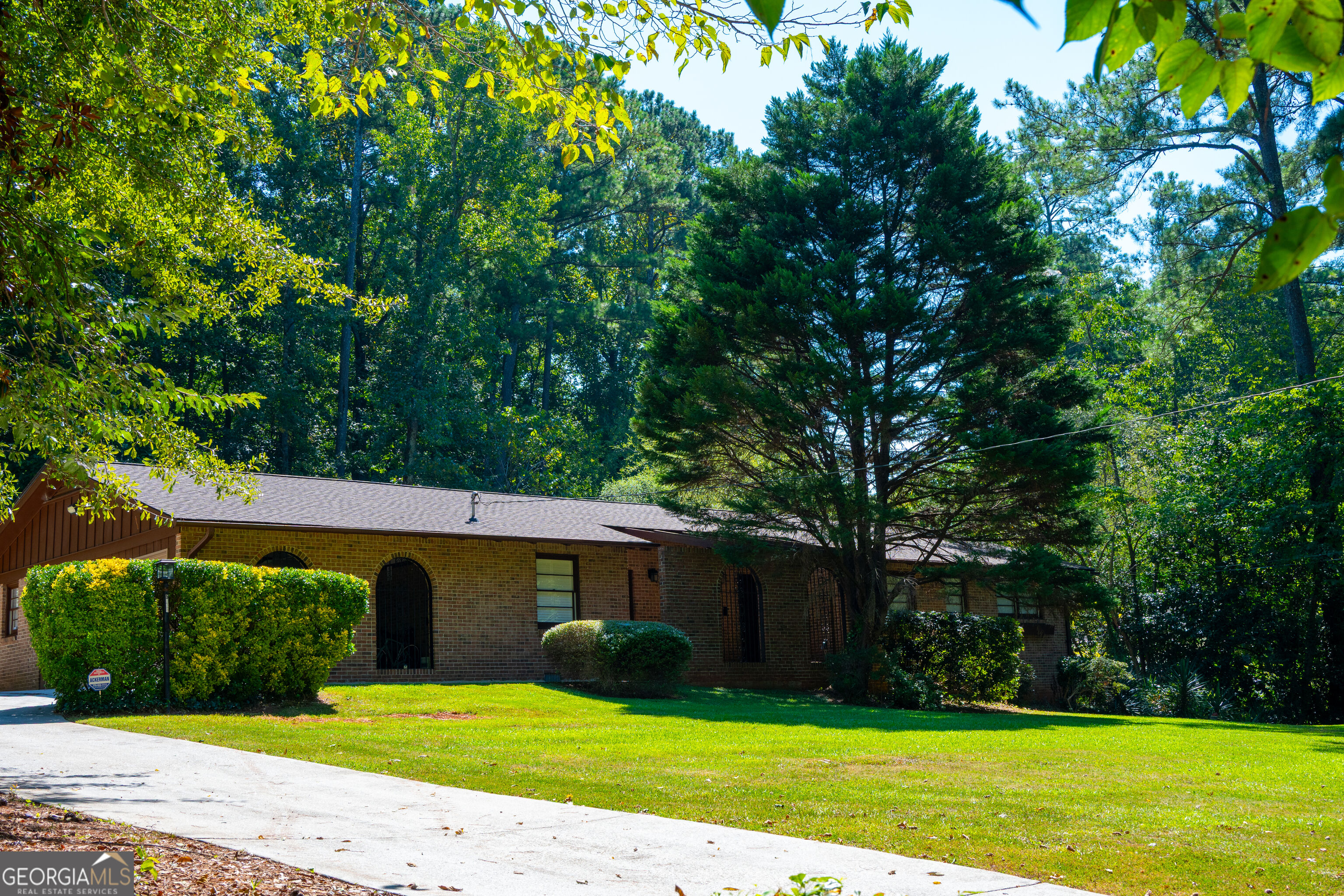 5428 Smoke Rise Drive Property Photo 1