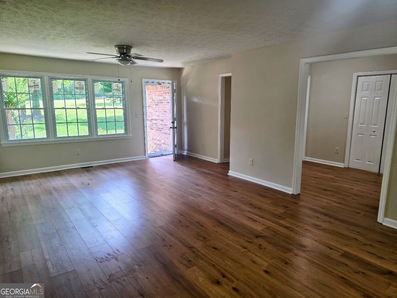 162 Fallin Street Property Photo 3