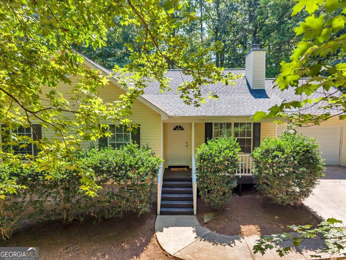 531 Starling Drive Property Photo 2