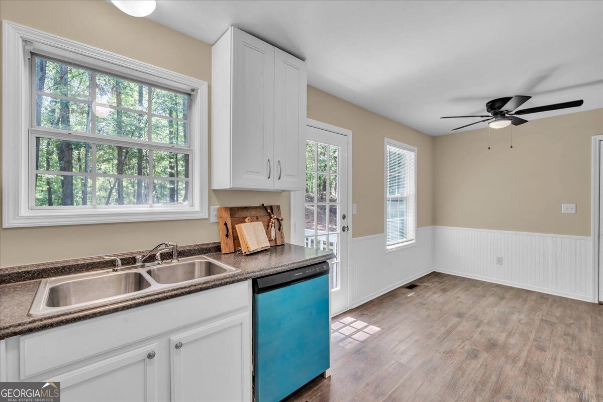 531 Starling Drive Property Photo 11