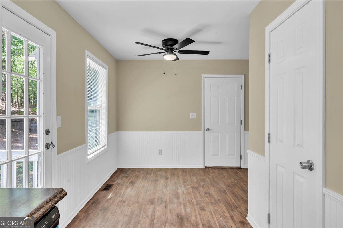 531 Starling Drive Property Photo 13