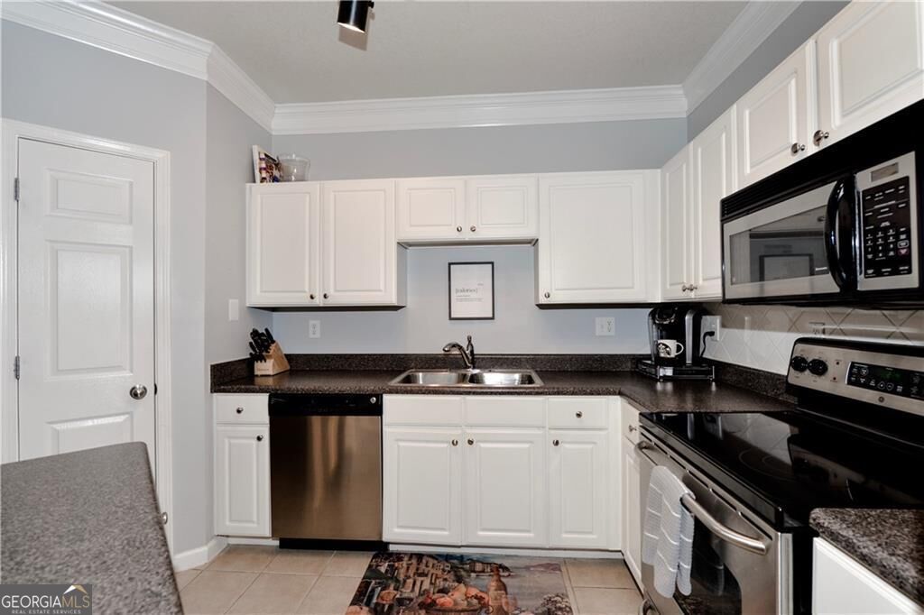 1850 Cotillion Drive # 1207 Property Photo 3