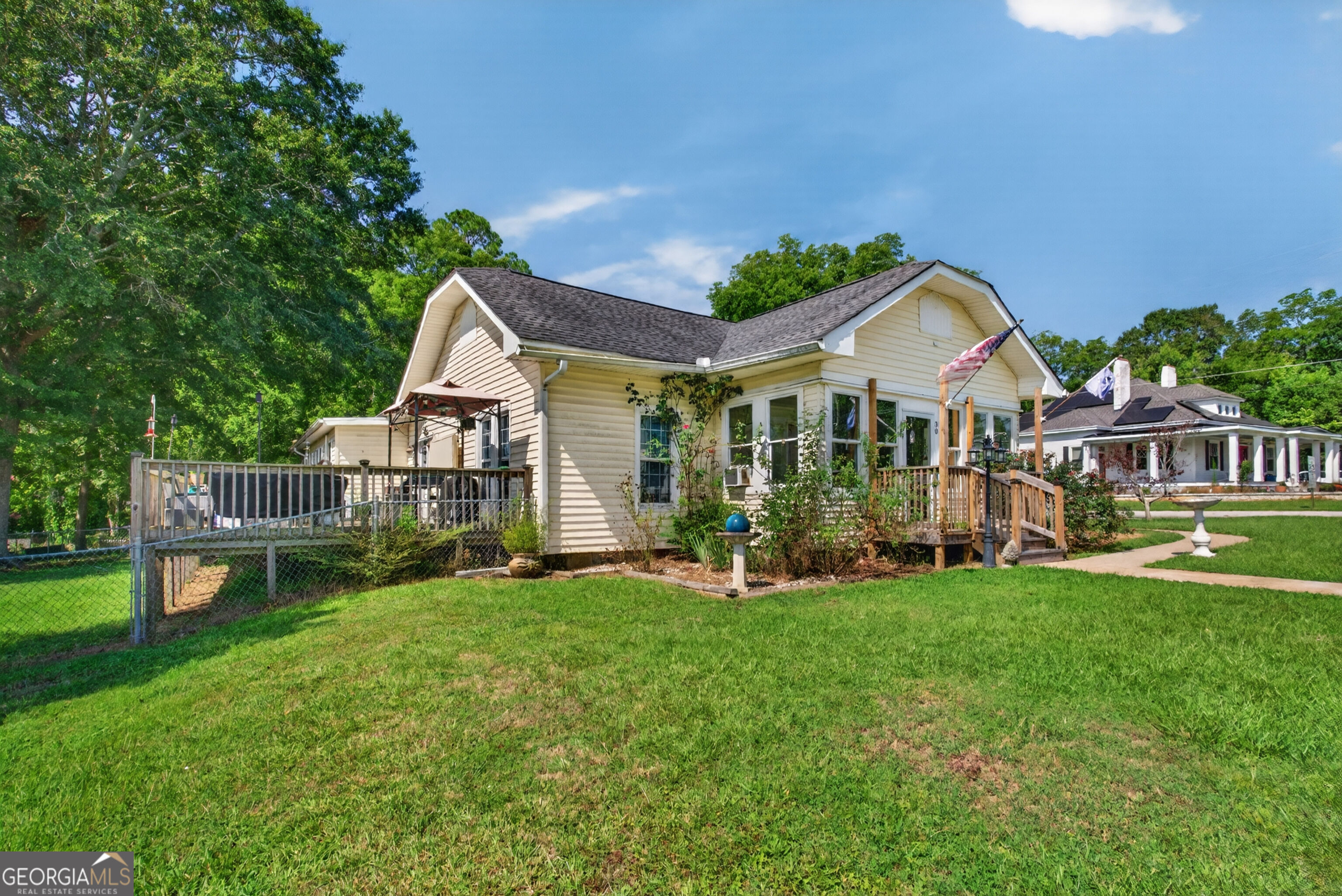 30 Tallapoosa Street Property Photo 9