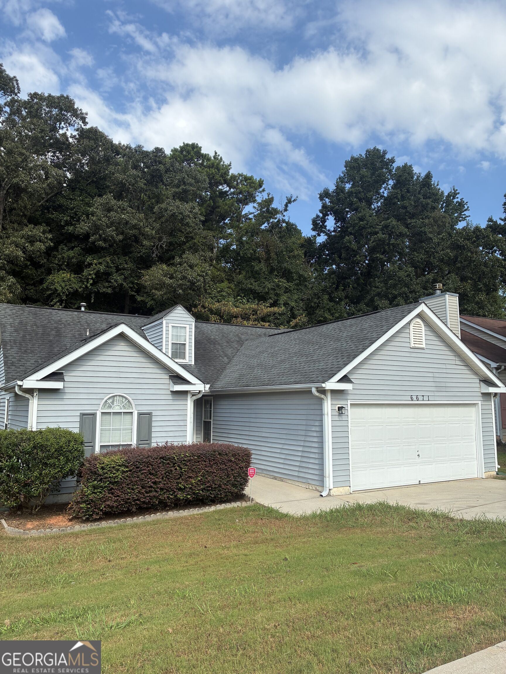 6671 Chesepeake Trail Property Photo 2