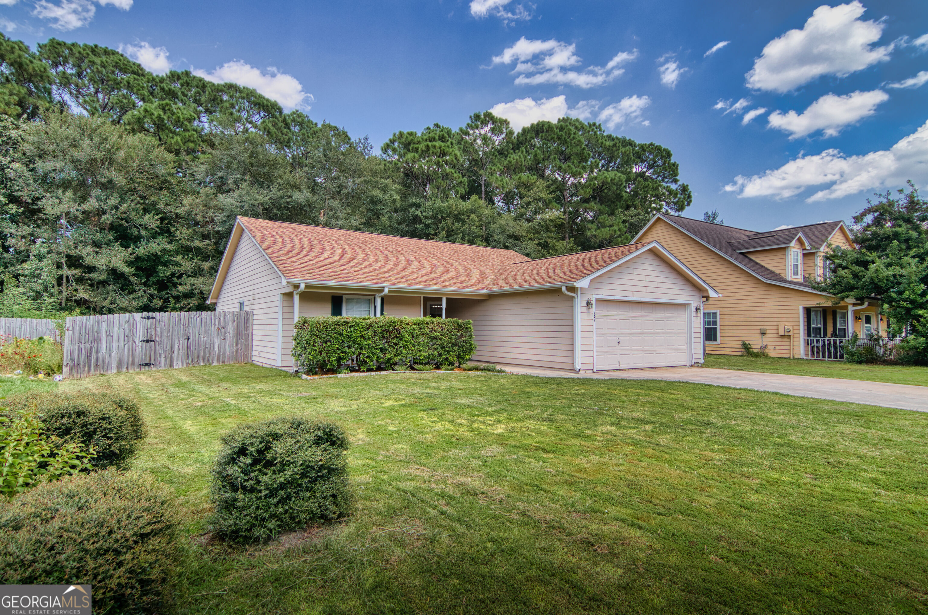 202 Windemere Drive Property Photo 2