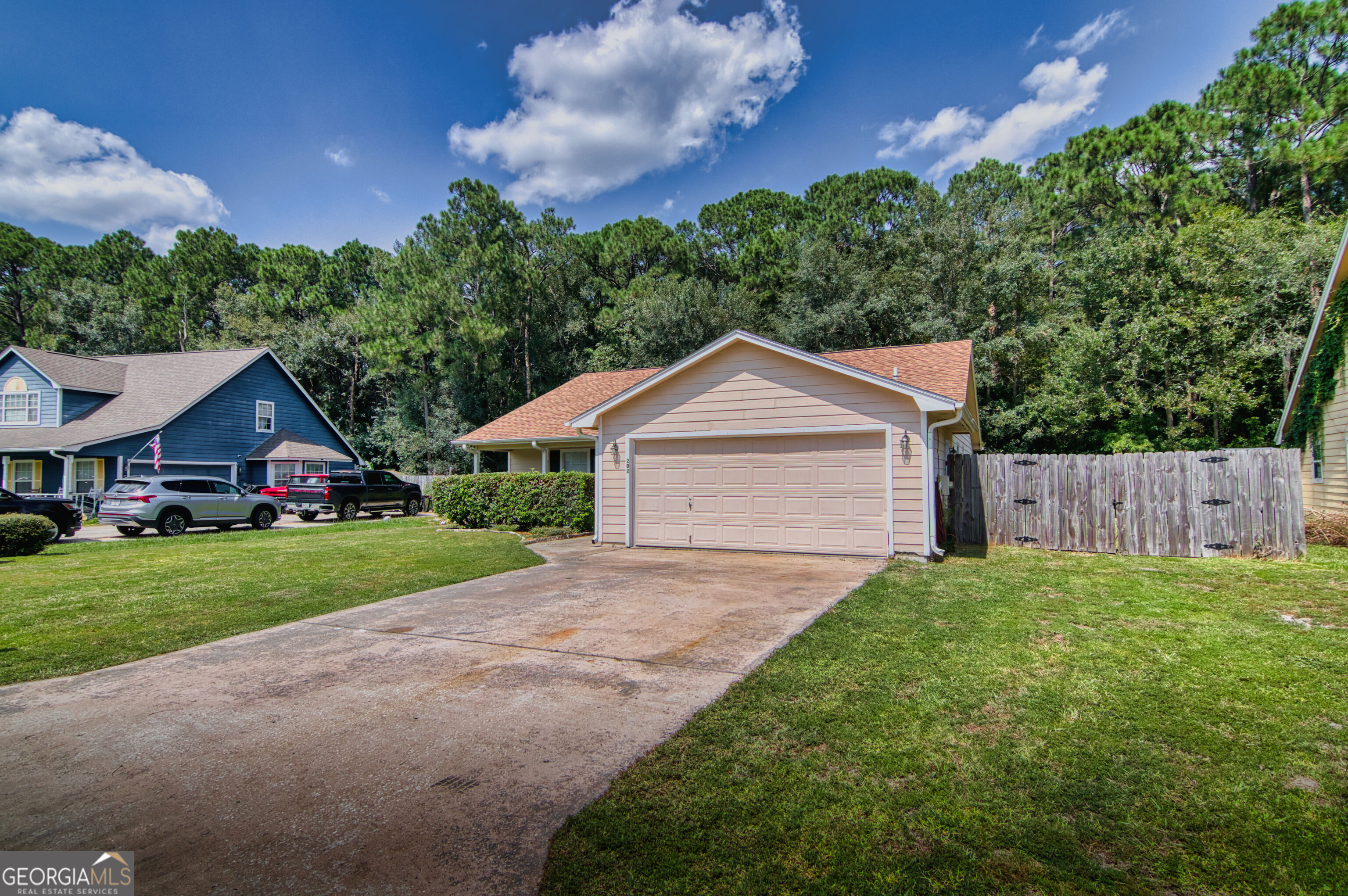202 Windemere Drive Property Photo 3