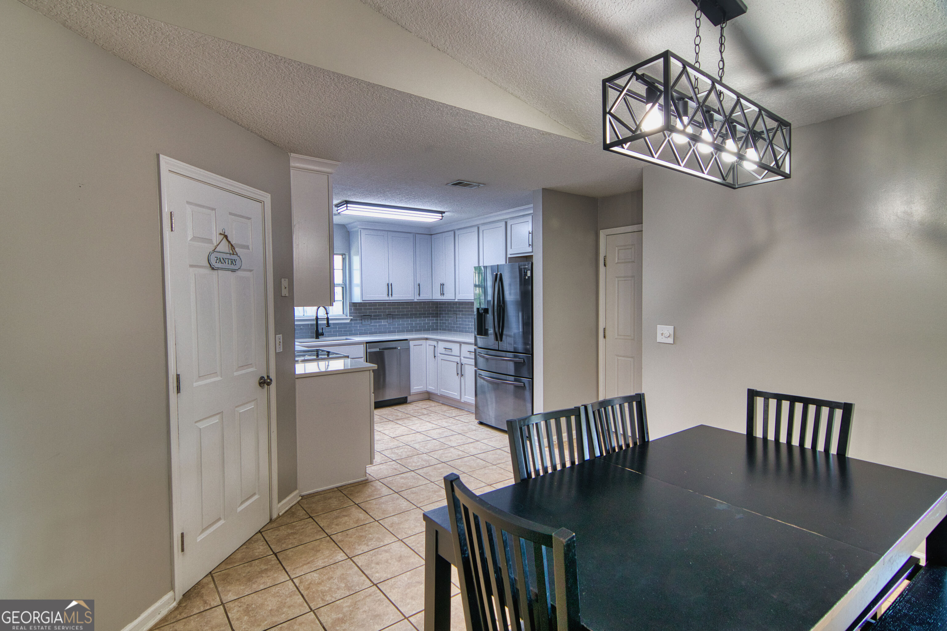 202 Windemere Drive Property Photo 12