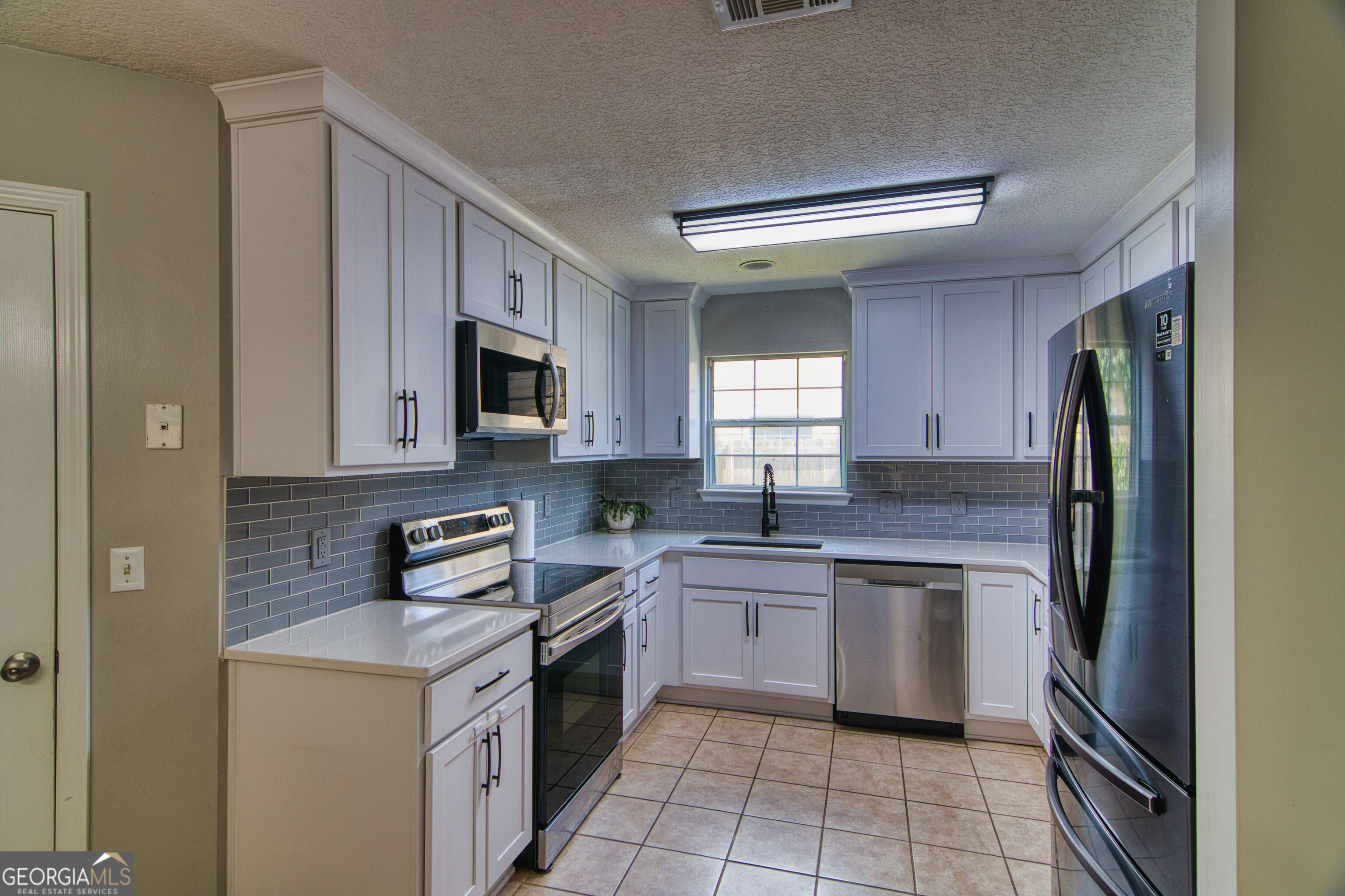 202 Windemere Drive Property Photo 14
