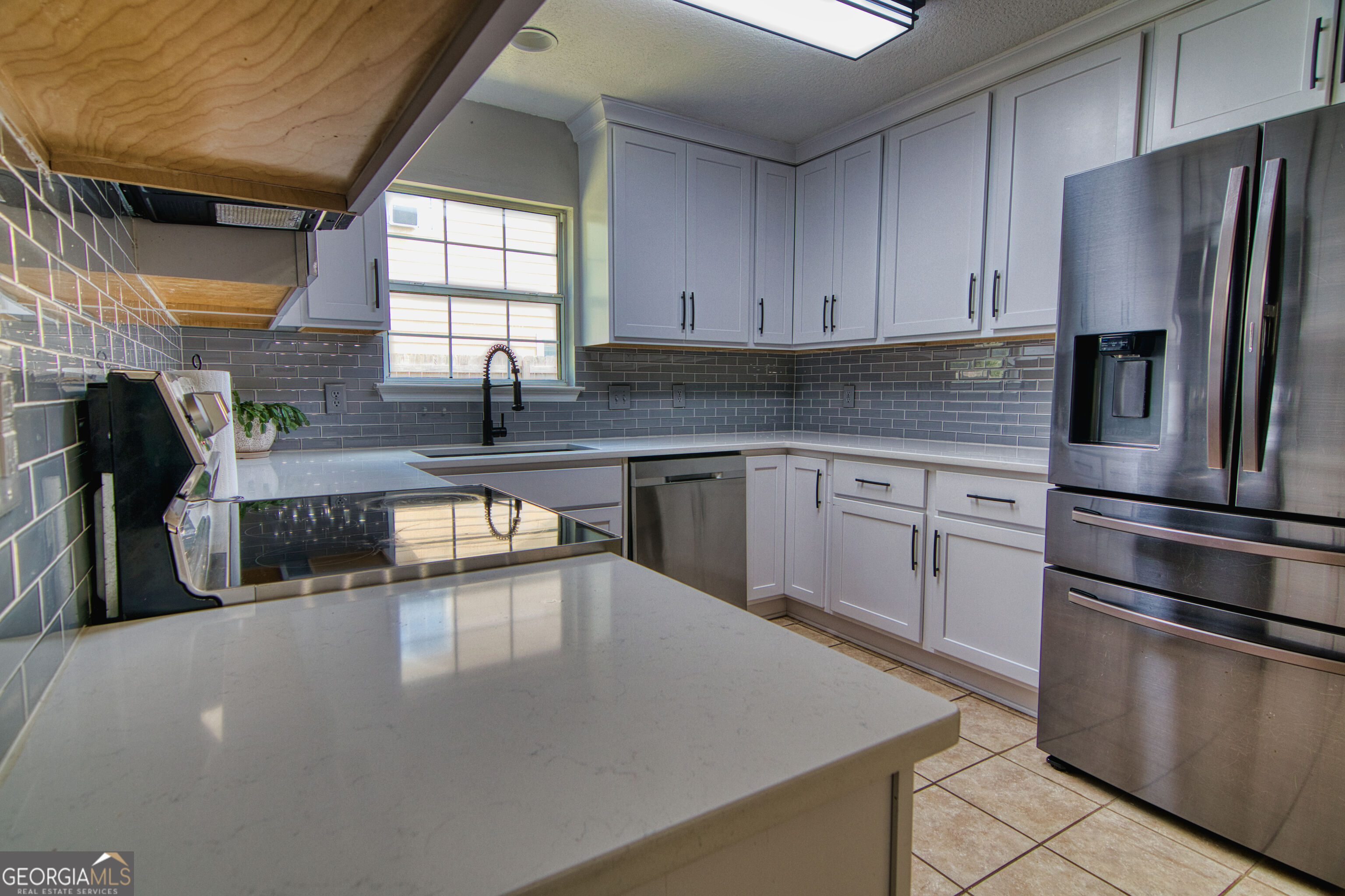 202 Windemere Drive Property Photo 15