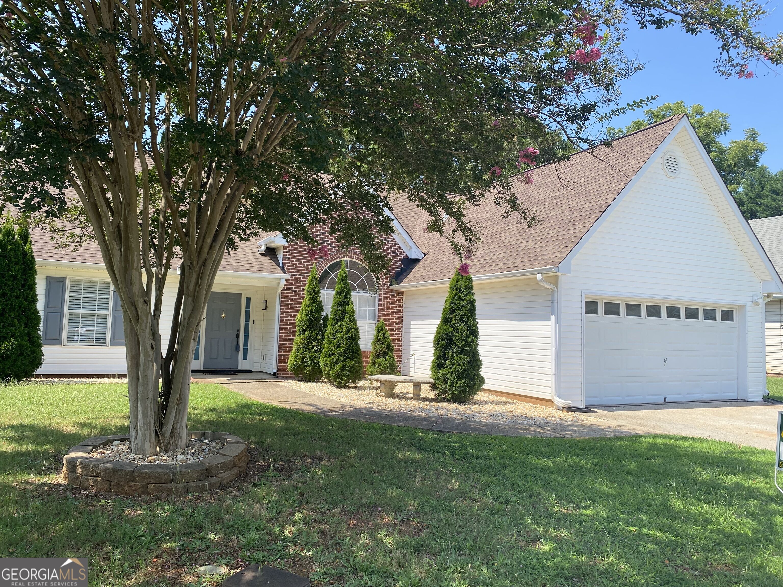 900 Harbins View Drive Property Photo 4