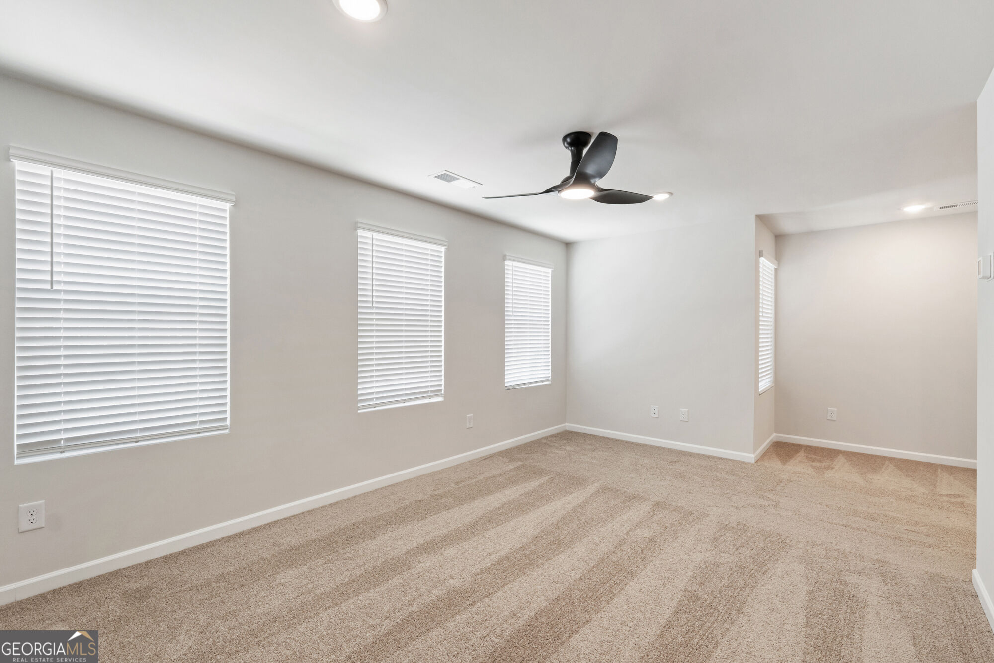 11538 Kimberly Way Property Photo 4