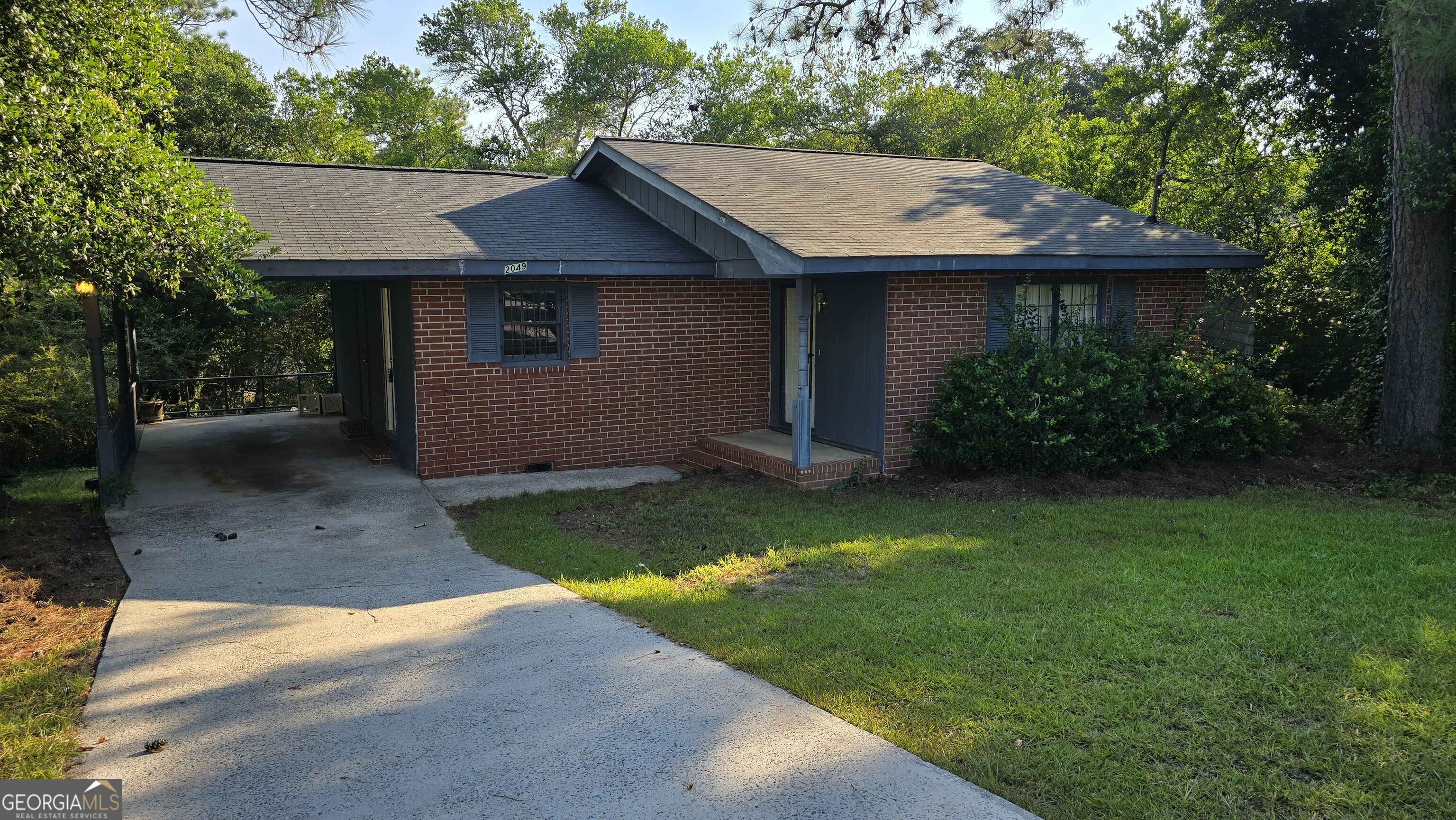 2049 Manson Road Property Photo 2