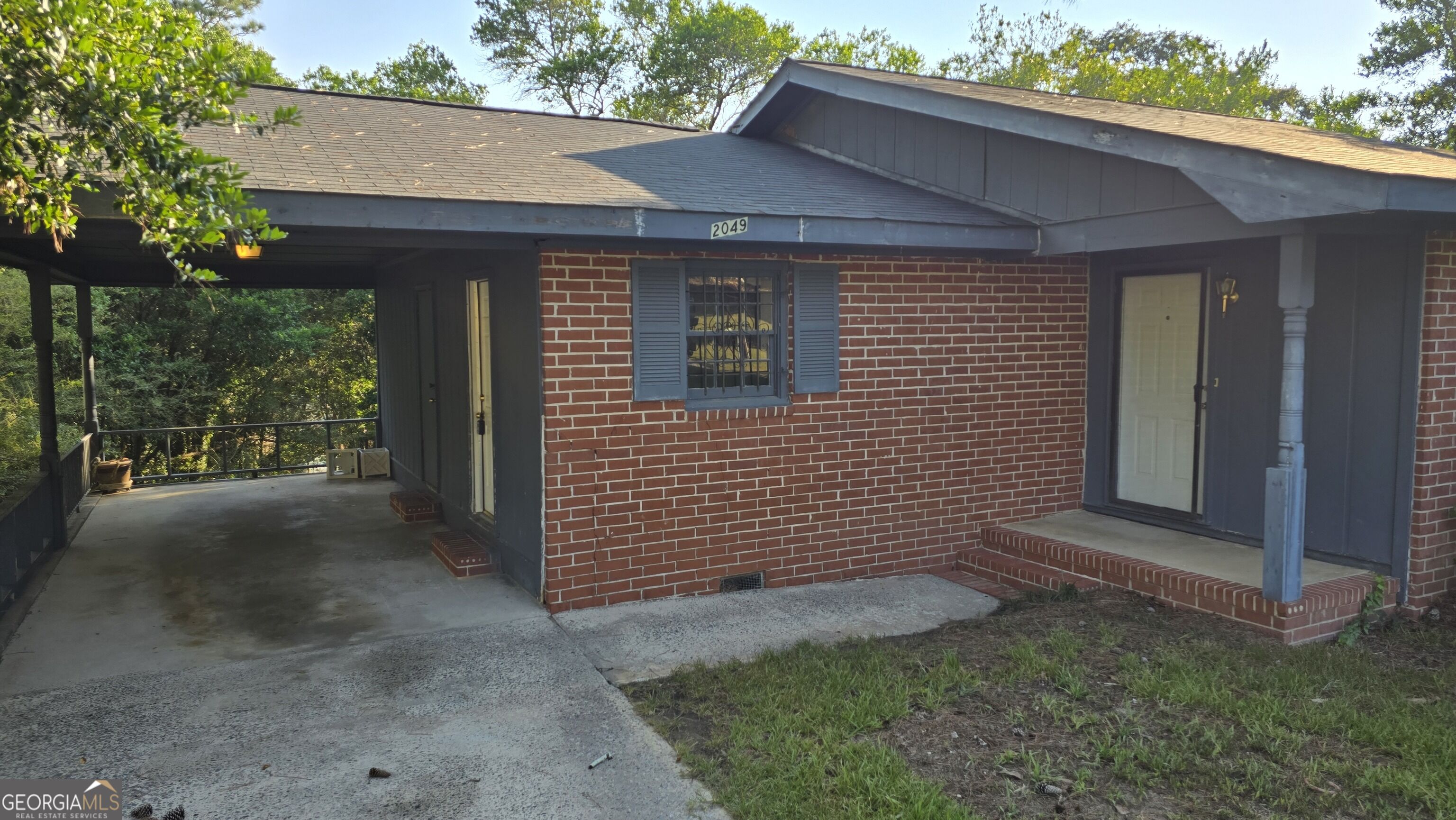 2049 Manson Road Property Photo 3