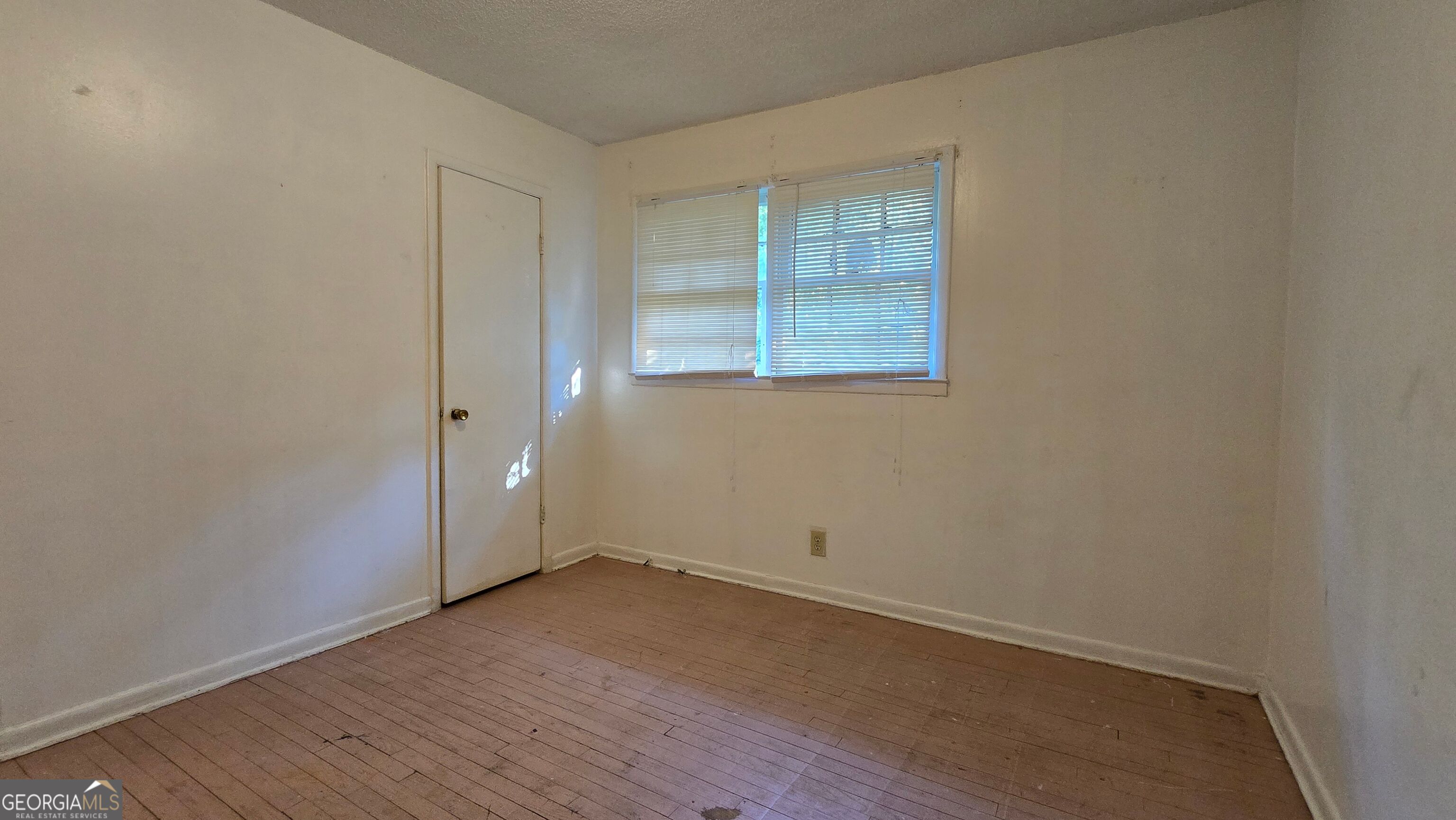 2049 Manson Road Property Photo 9