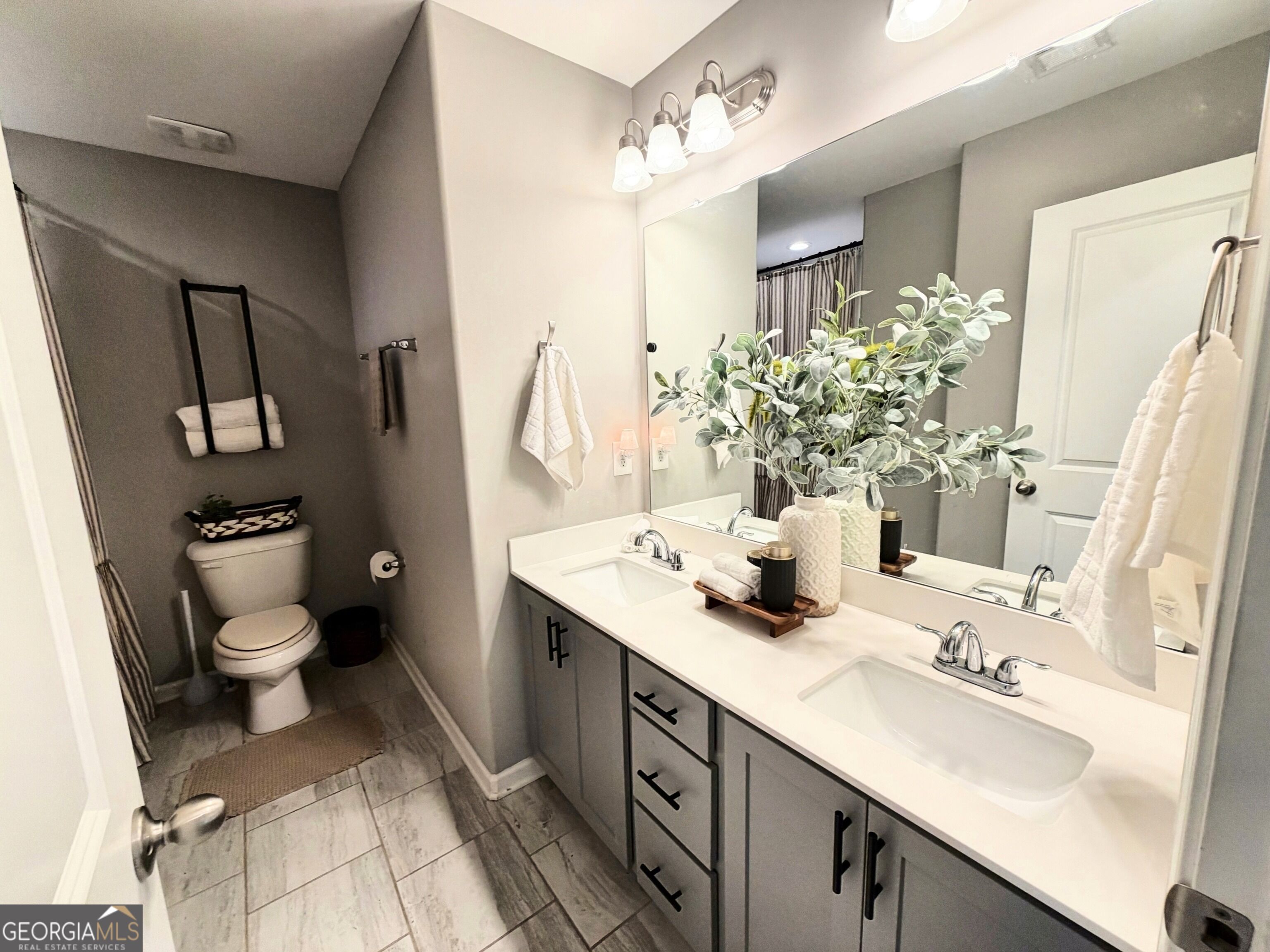 90 Ashton Place Property Photo 31