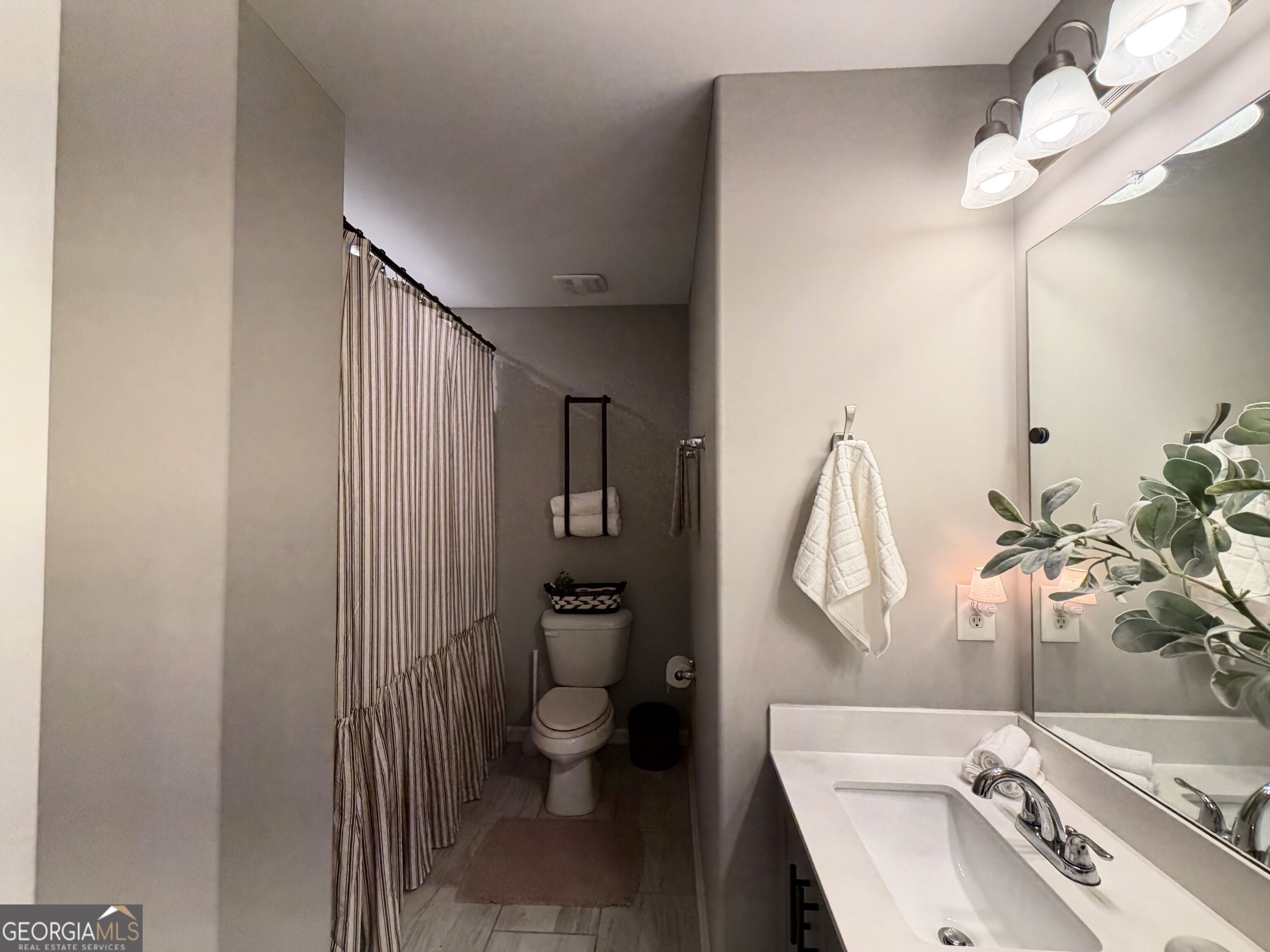 90 Ashton Place Property Photo 32