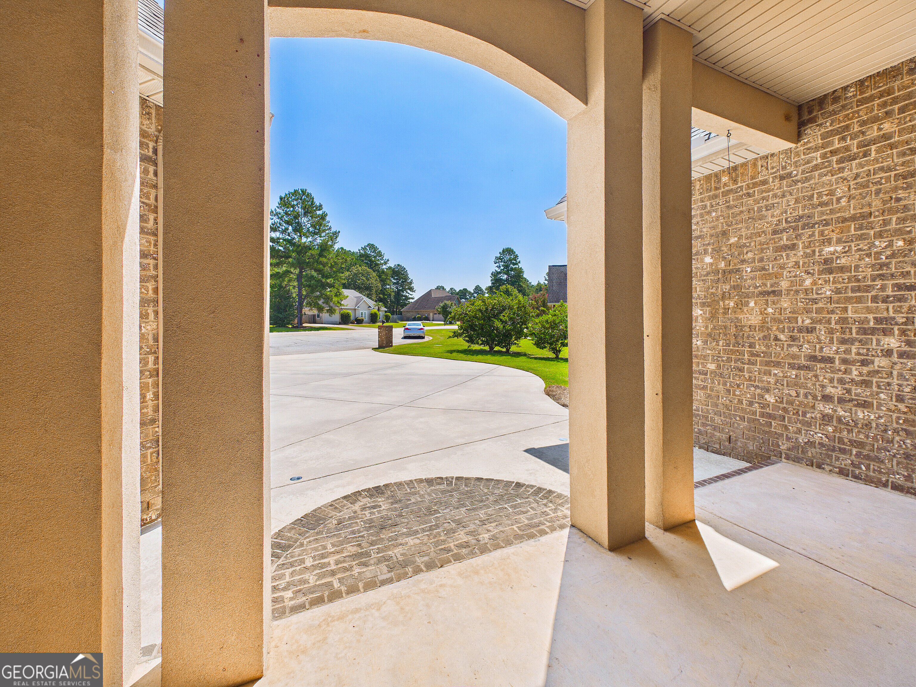309 Bridgehampton Way Property Photo 9