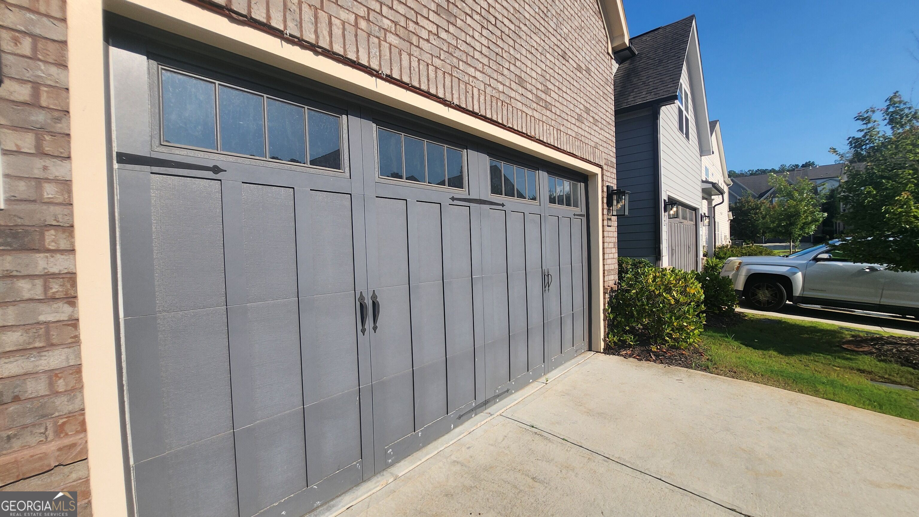 561 Onyx Landing Property Photo 4