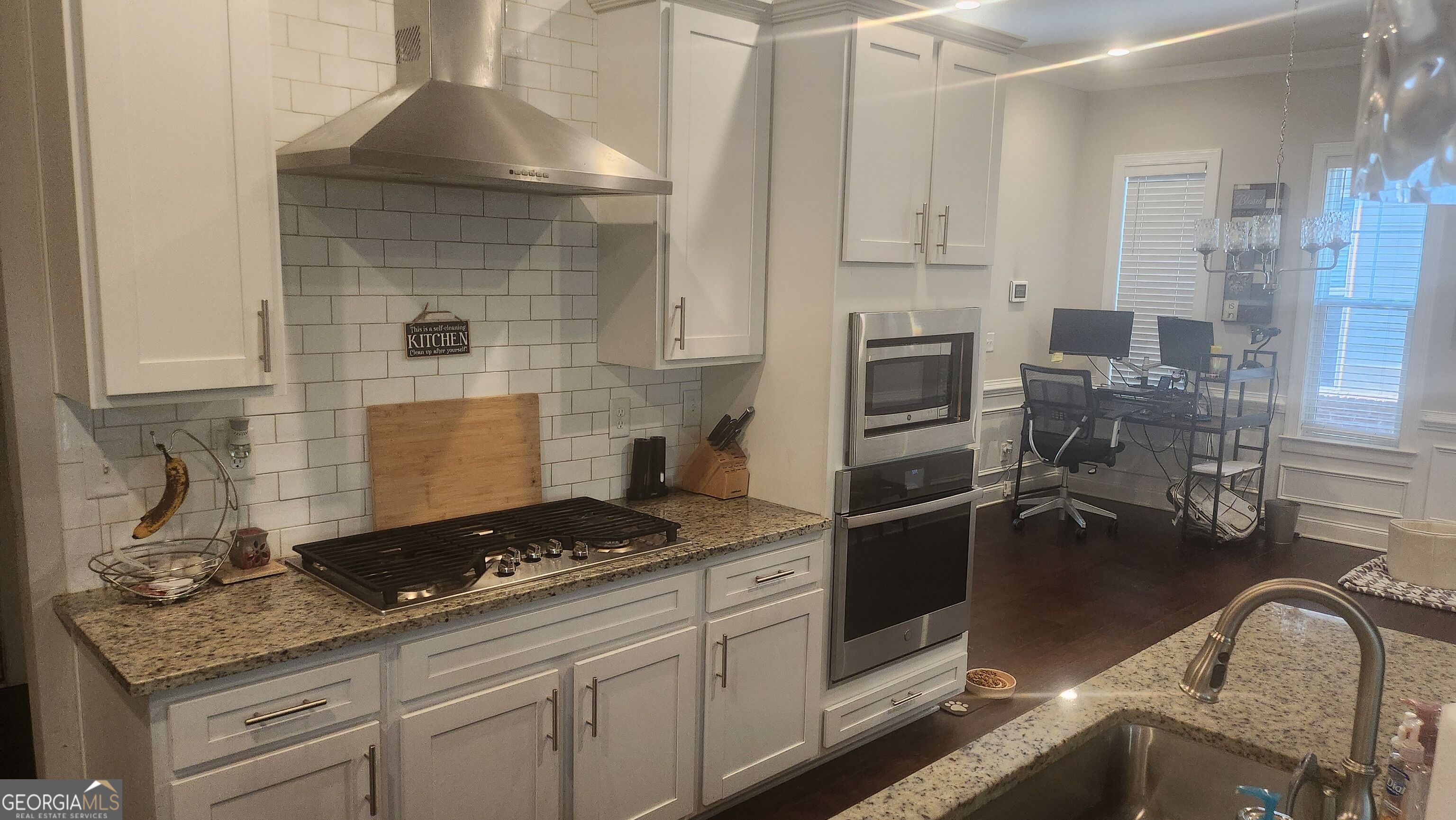 561 Onyx Landing Property Photo 14