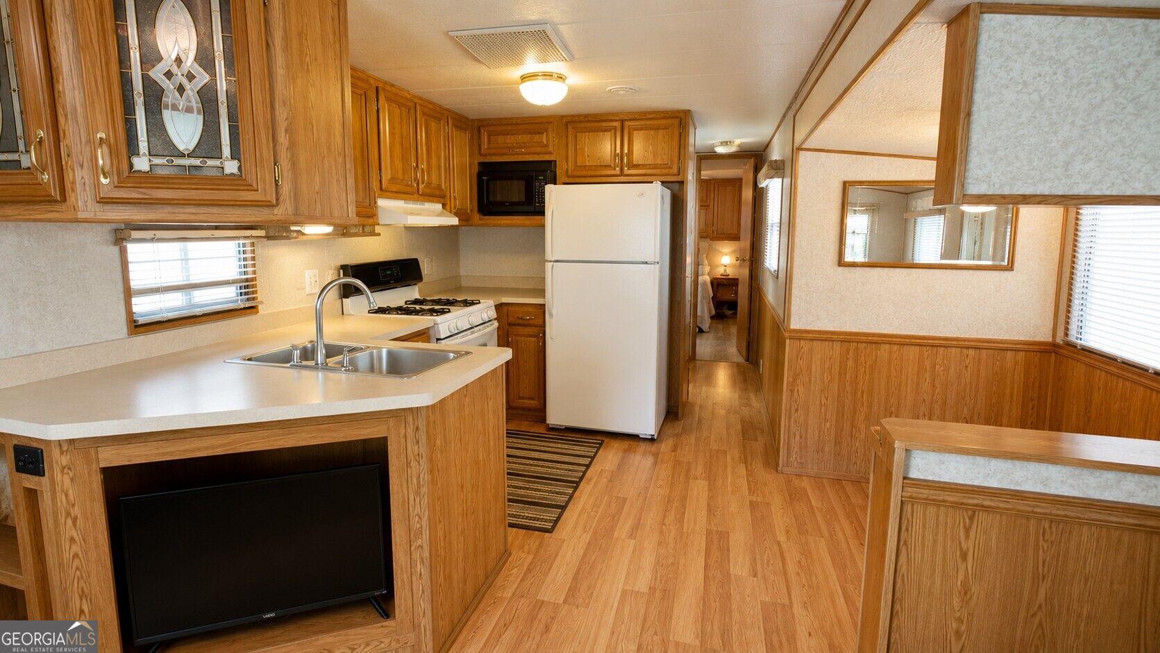 110 Admiral Drive Property Photo 2