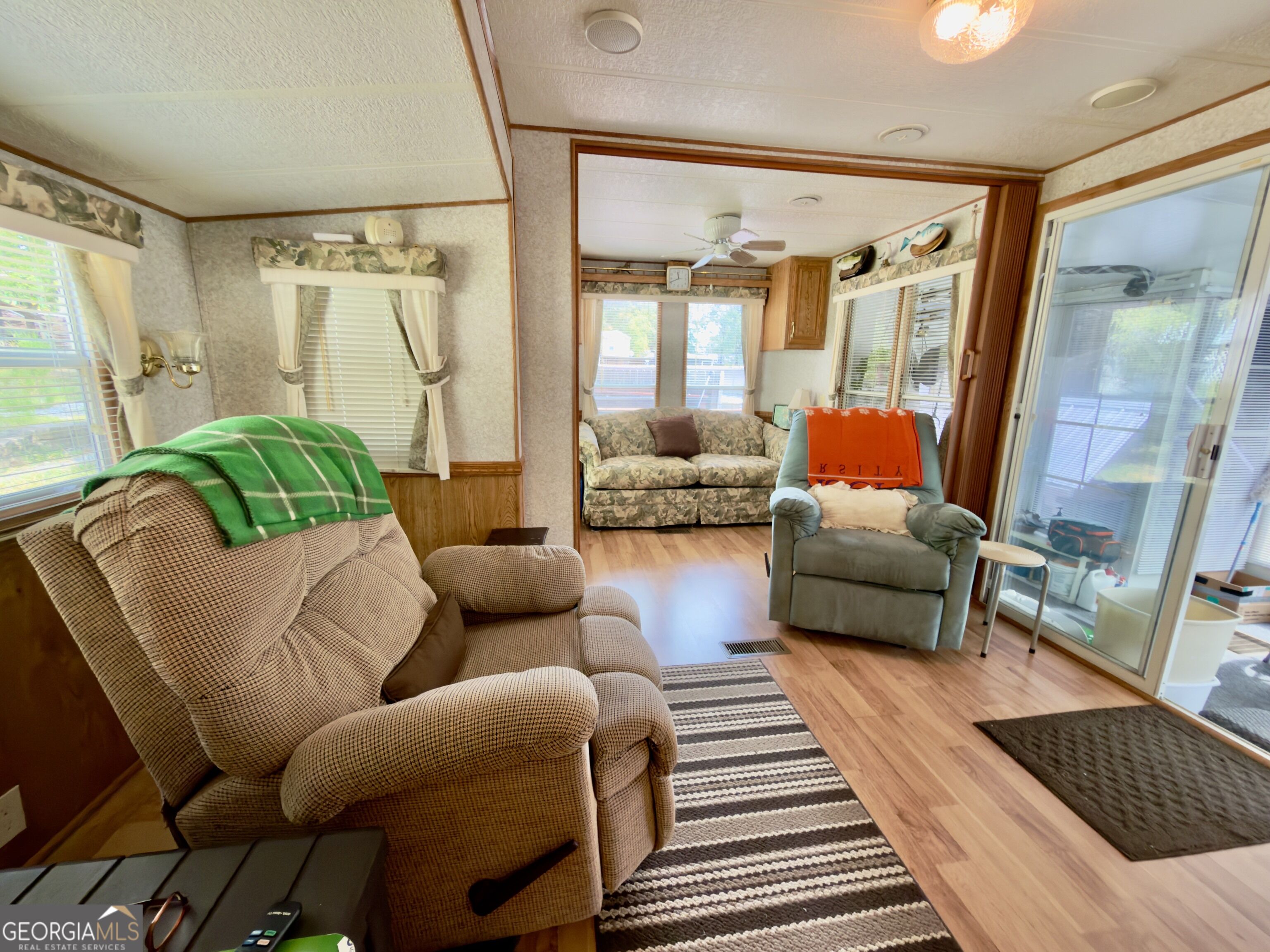 110 Admiral Drive Property Photo 12