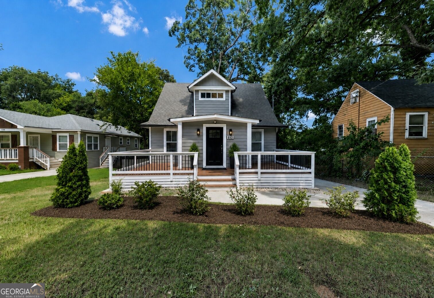 1110 Oak Knoll Terrace Se Property Photo 2