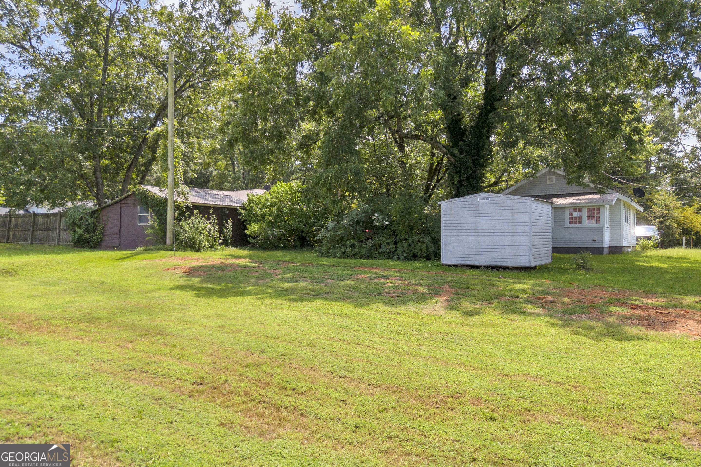 145 Peach Street Property Photo 5