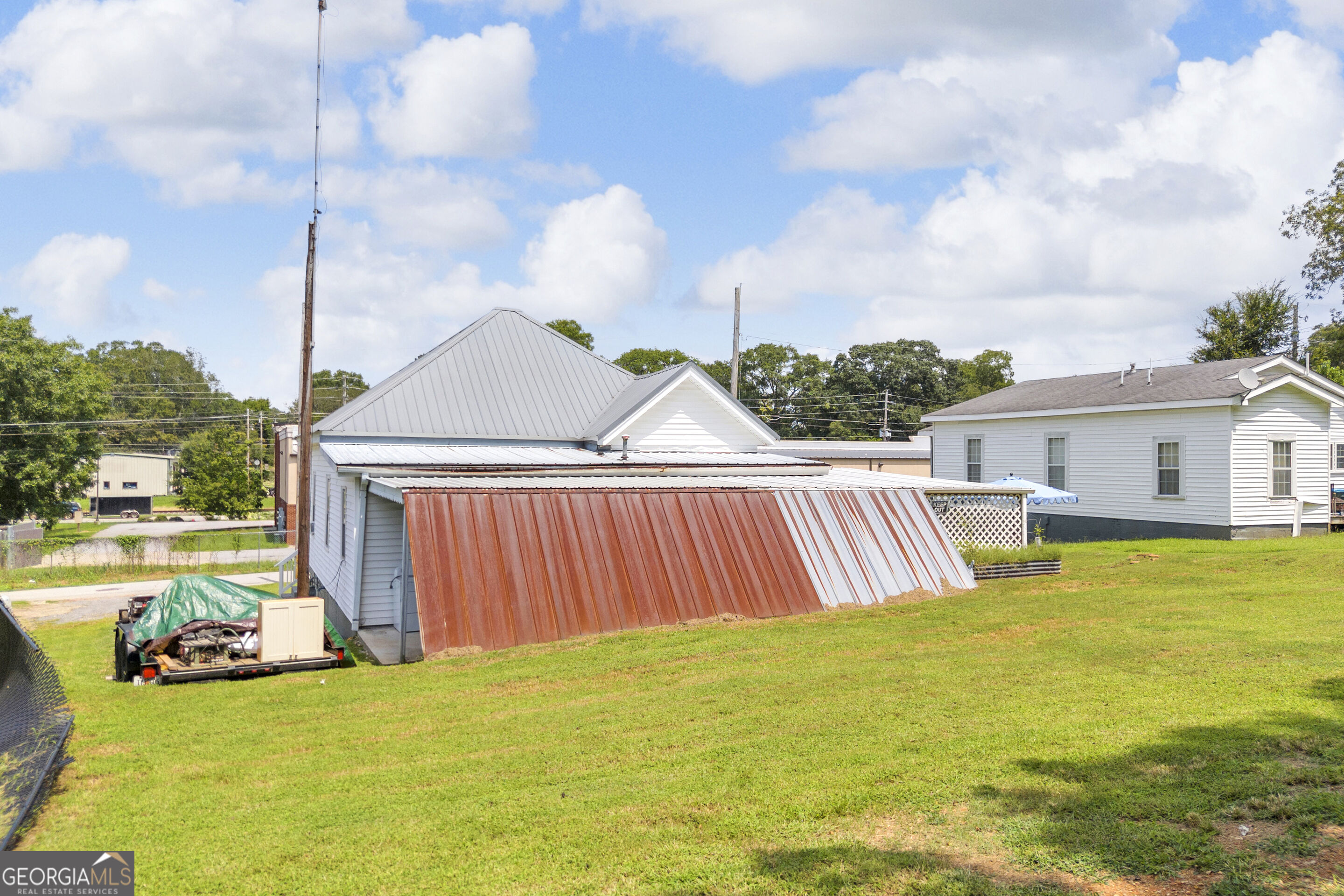 145 Peach Street Property Photo 6