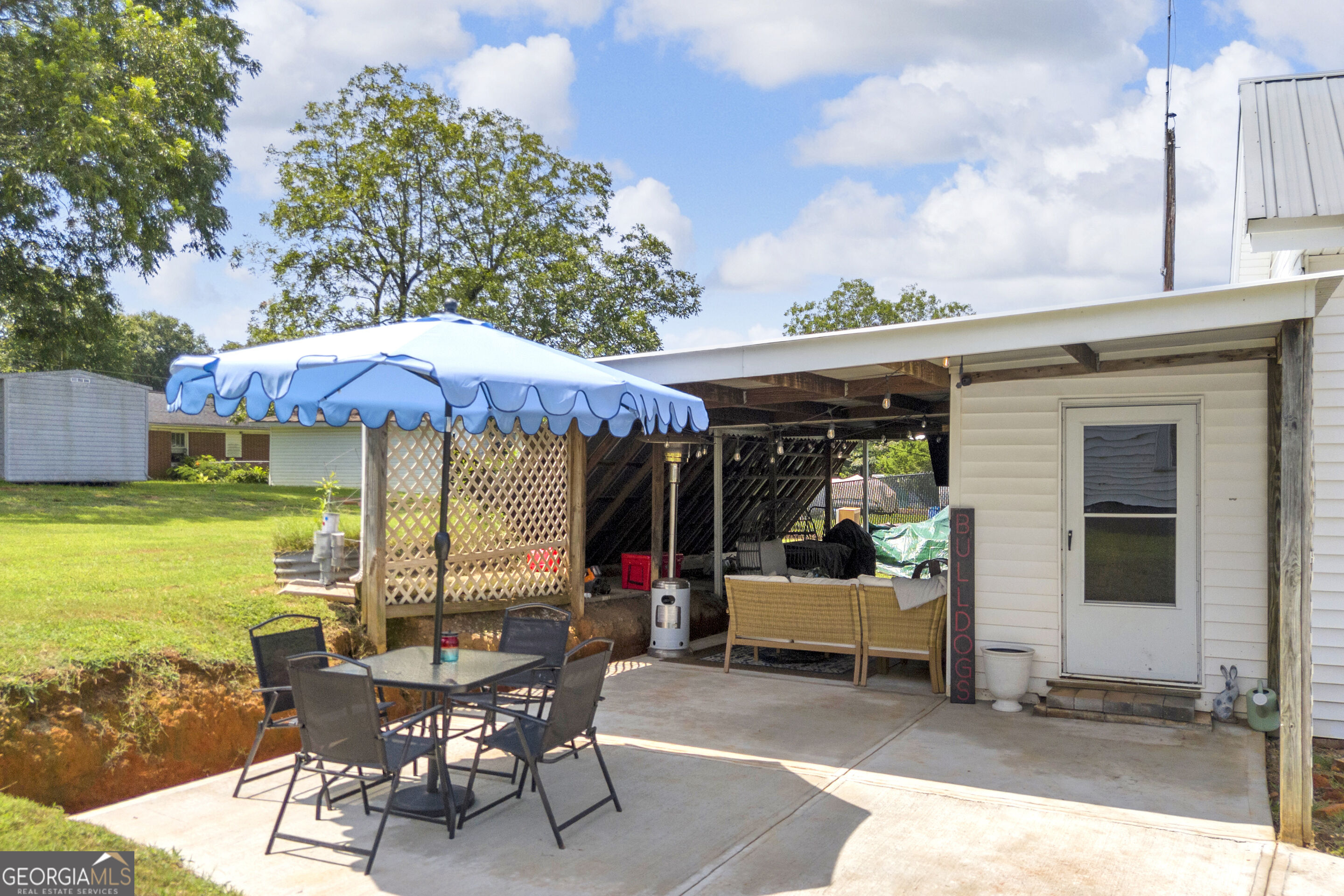 145 Peach Street Property Photo 9