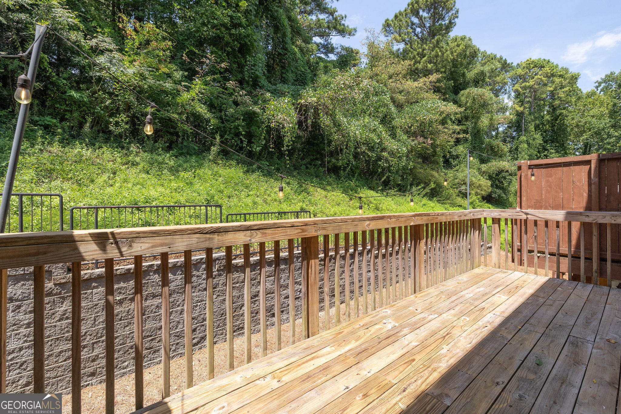1637 Venture Point Way Property Photo 12