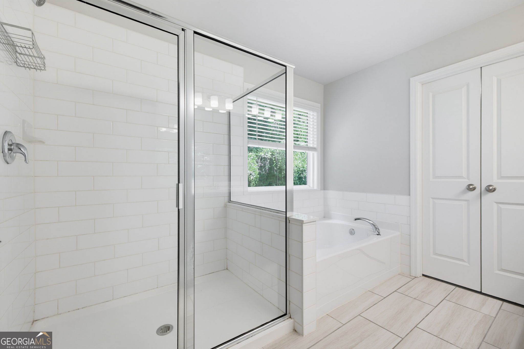 1637 Venture Point Way Property Photo 21