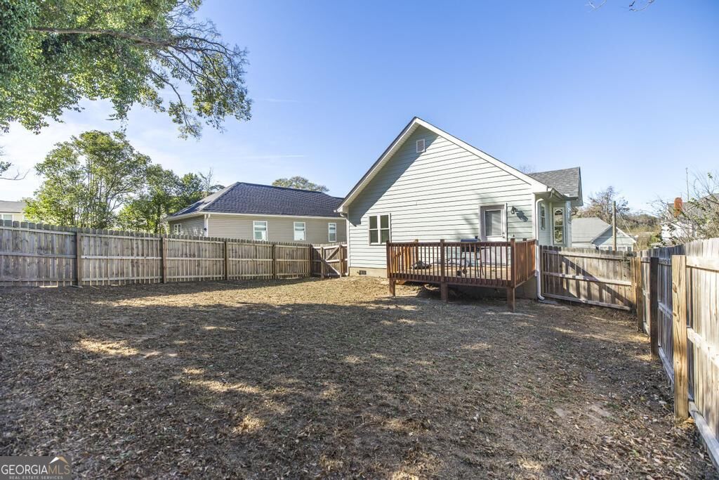 338 Monroe Street Property Photo 23