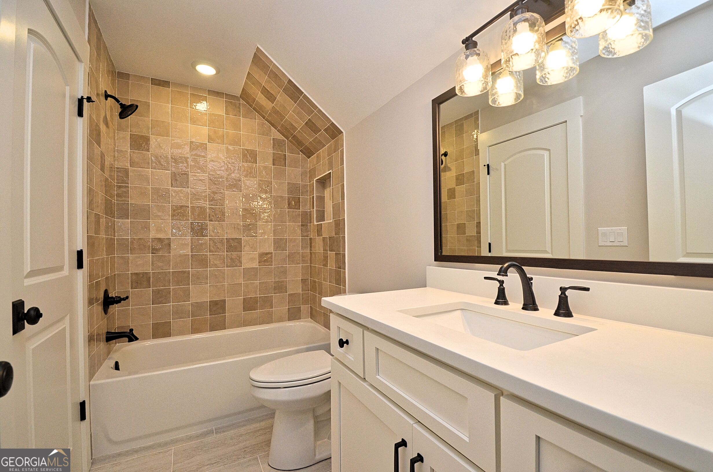 810 North Hampton Way Property Photo 46