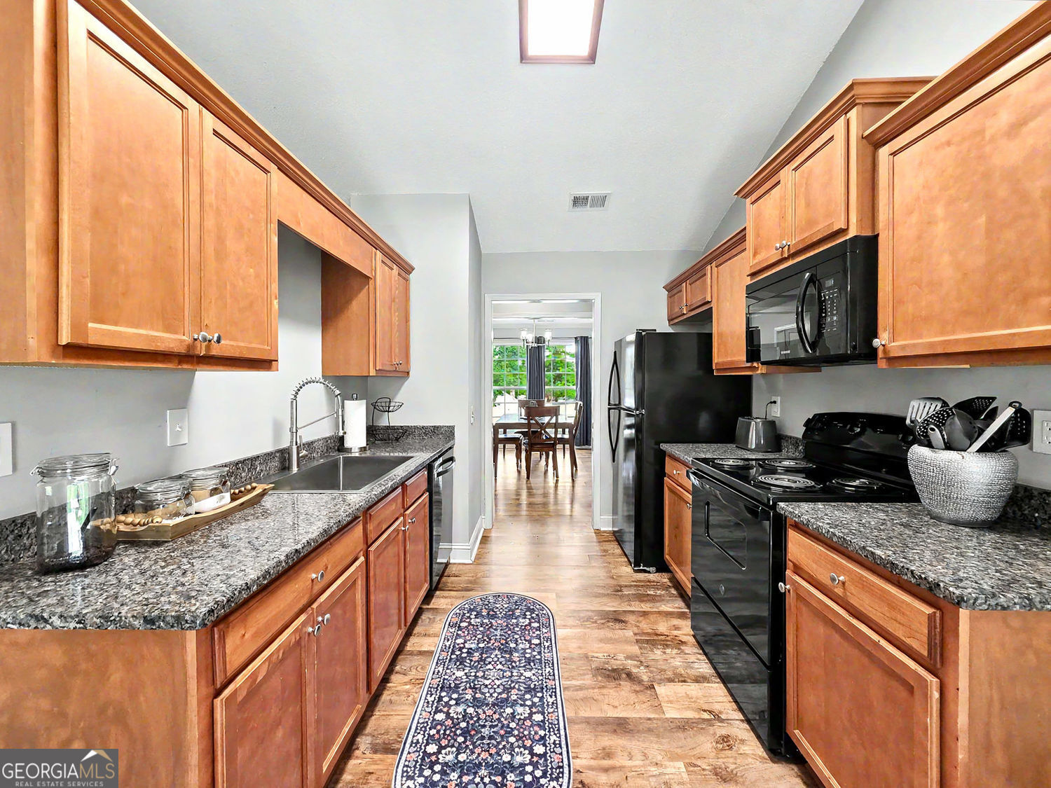 1154 Otis Drive Property Photo 12