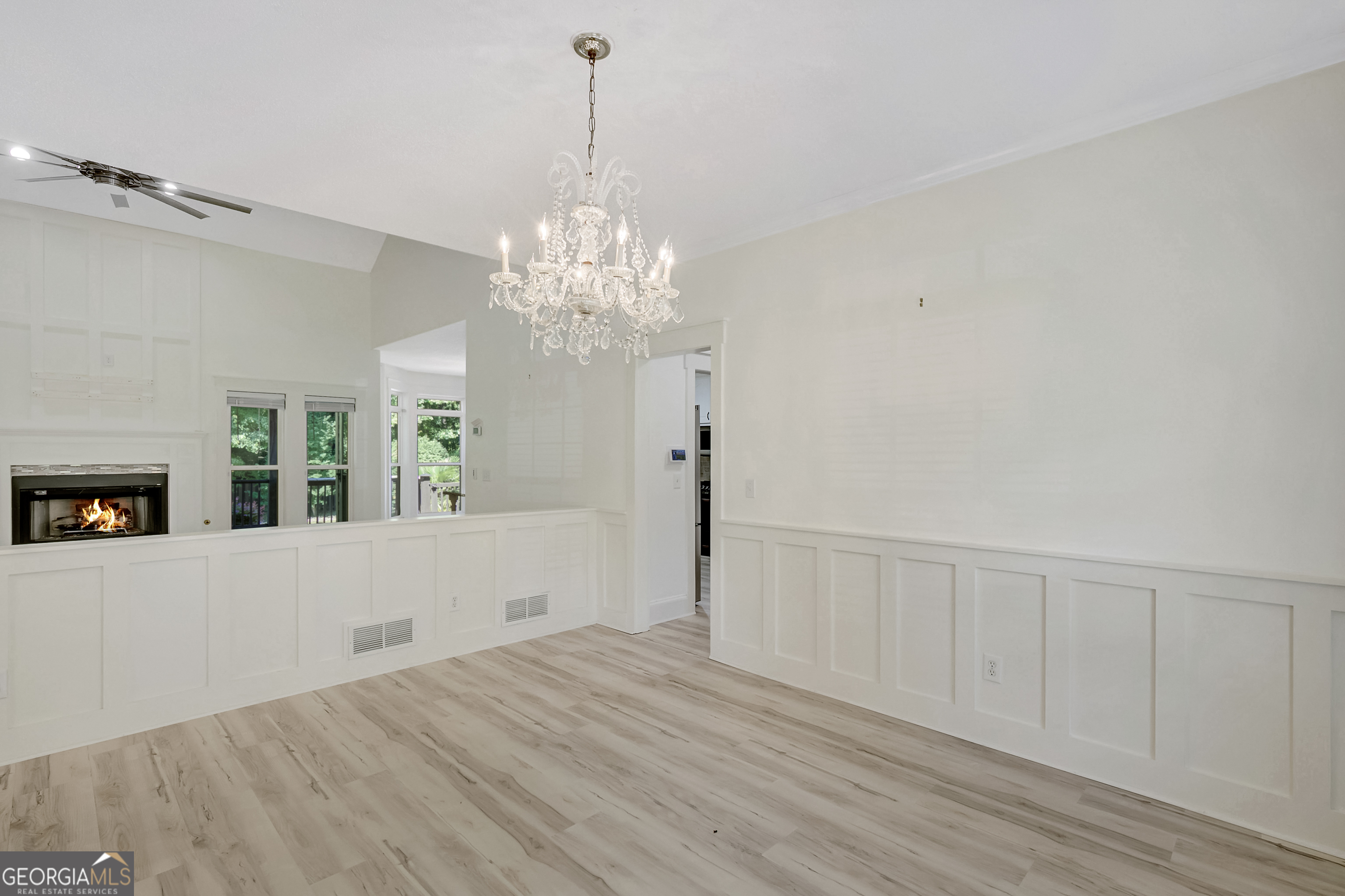 37 Forest Point Property Photo 8