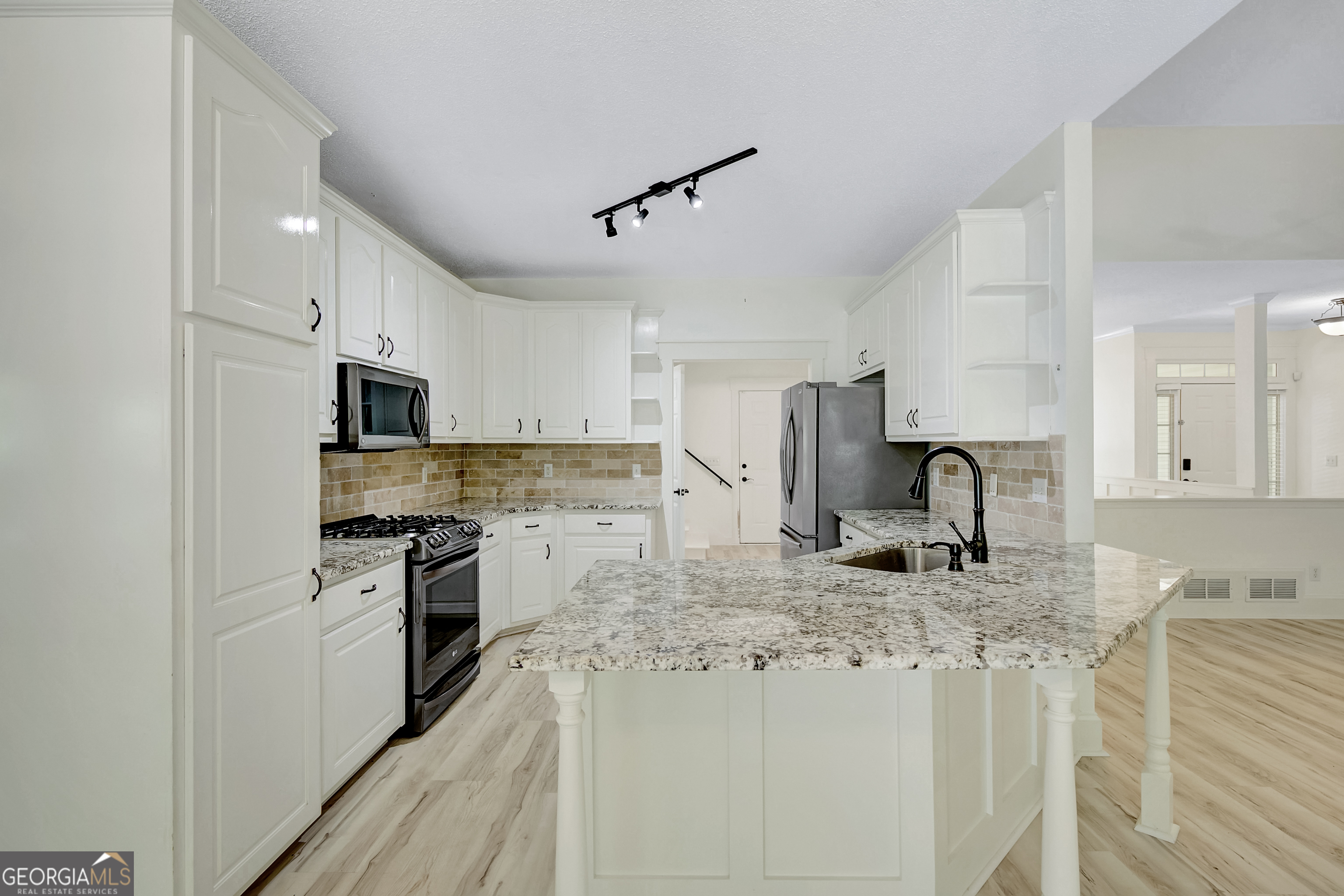 37 Forest Point Property Photo 15