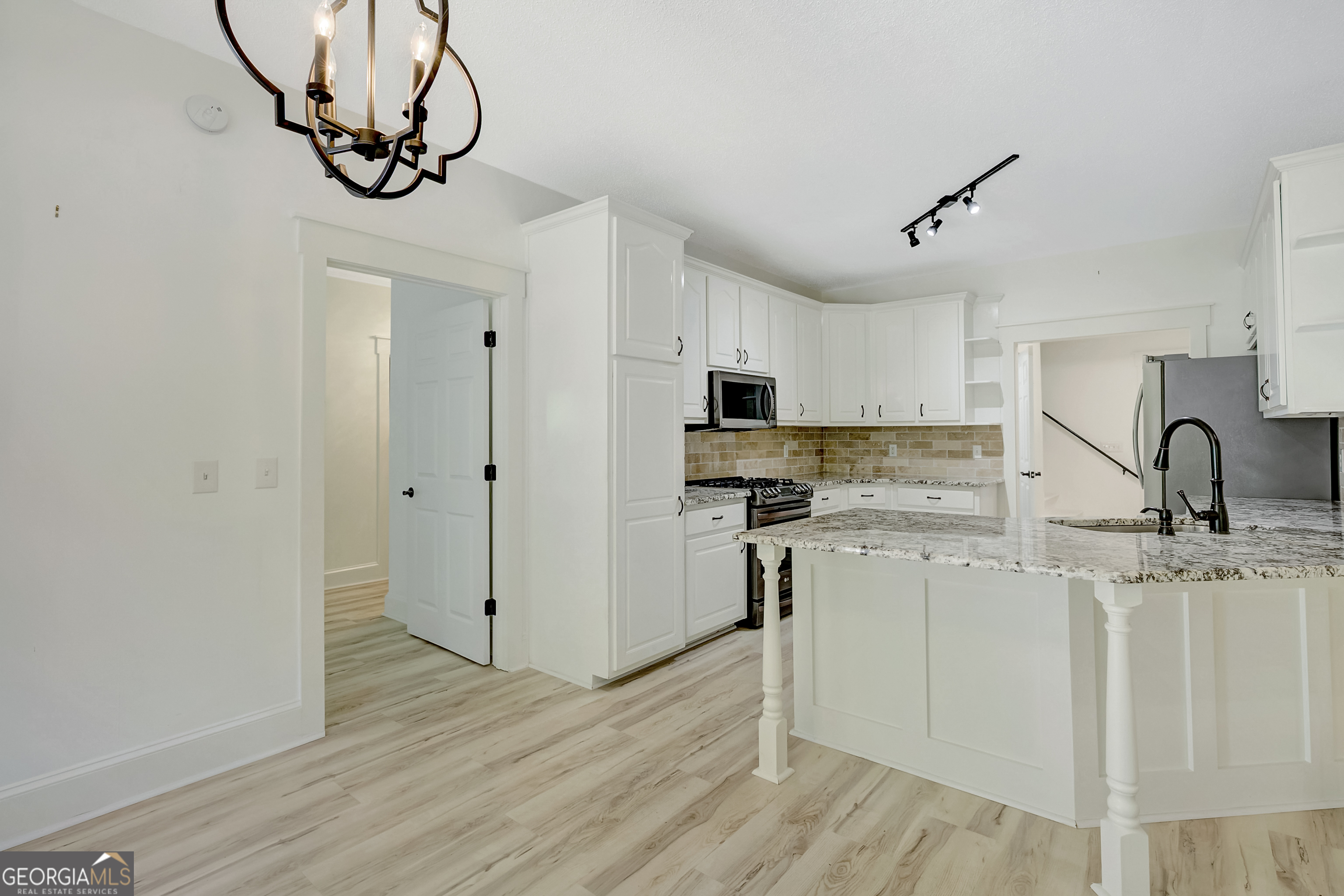 37 Forest Point Property Photo 17