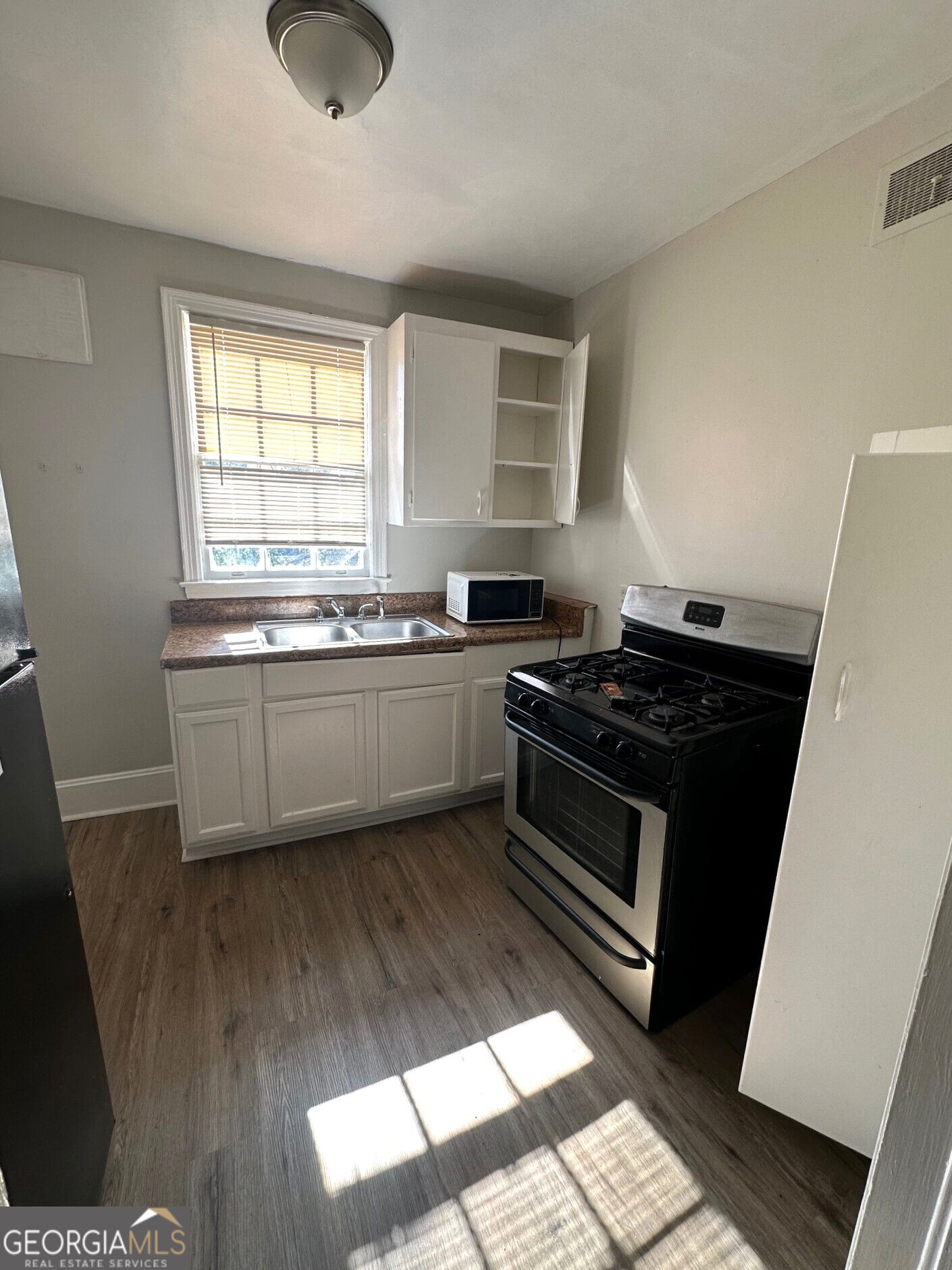 2418 Vineville Avenue Property Photo 10