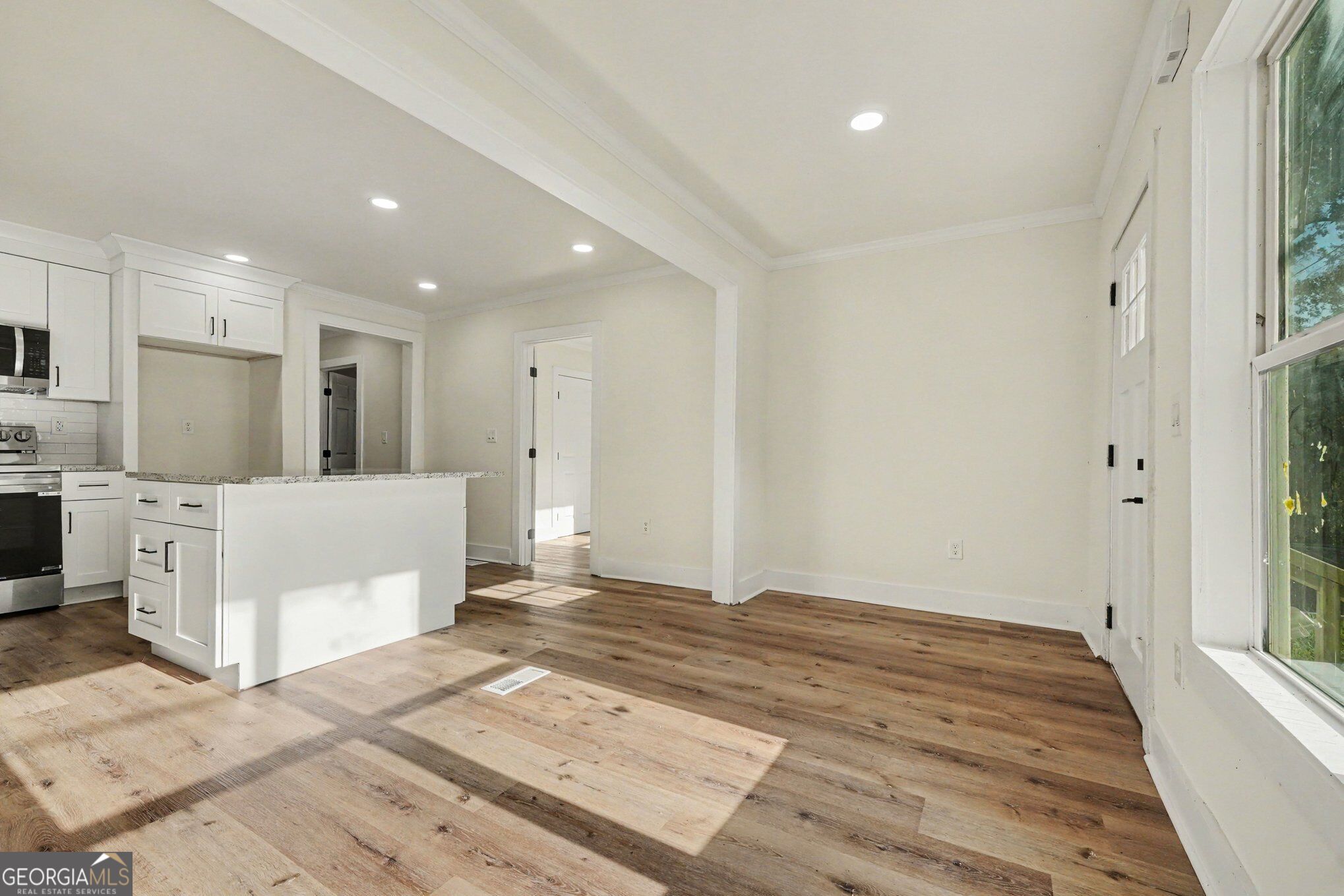 882 Hall Street Nw Property Photo 12