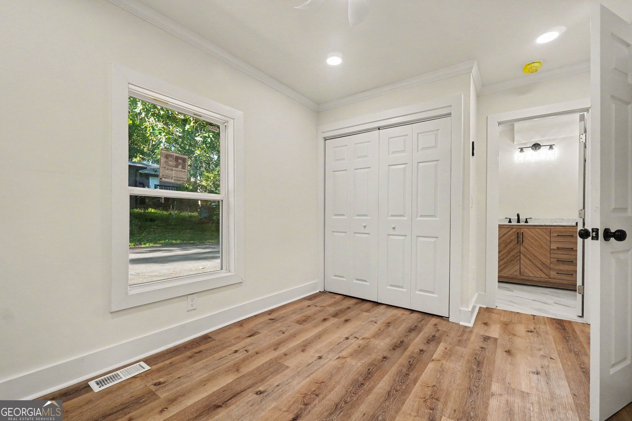 882 Hall Street Nw Property Photo 25