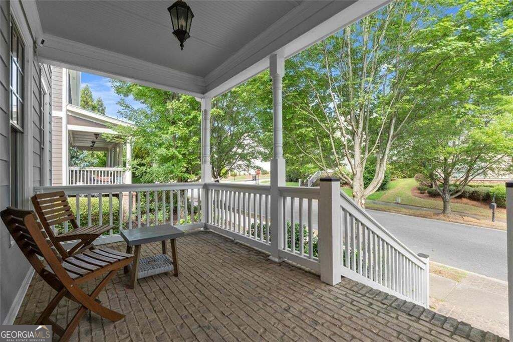 963 Westmoreland Circle Nw Property Photo 3