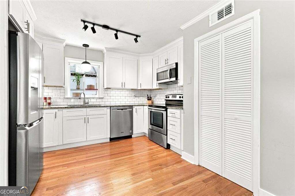 4067 Wembley Forest Way Property Photo 13