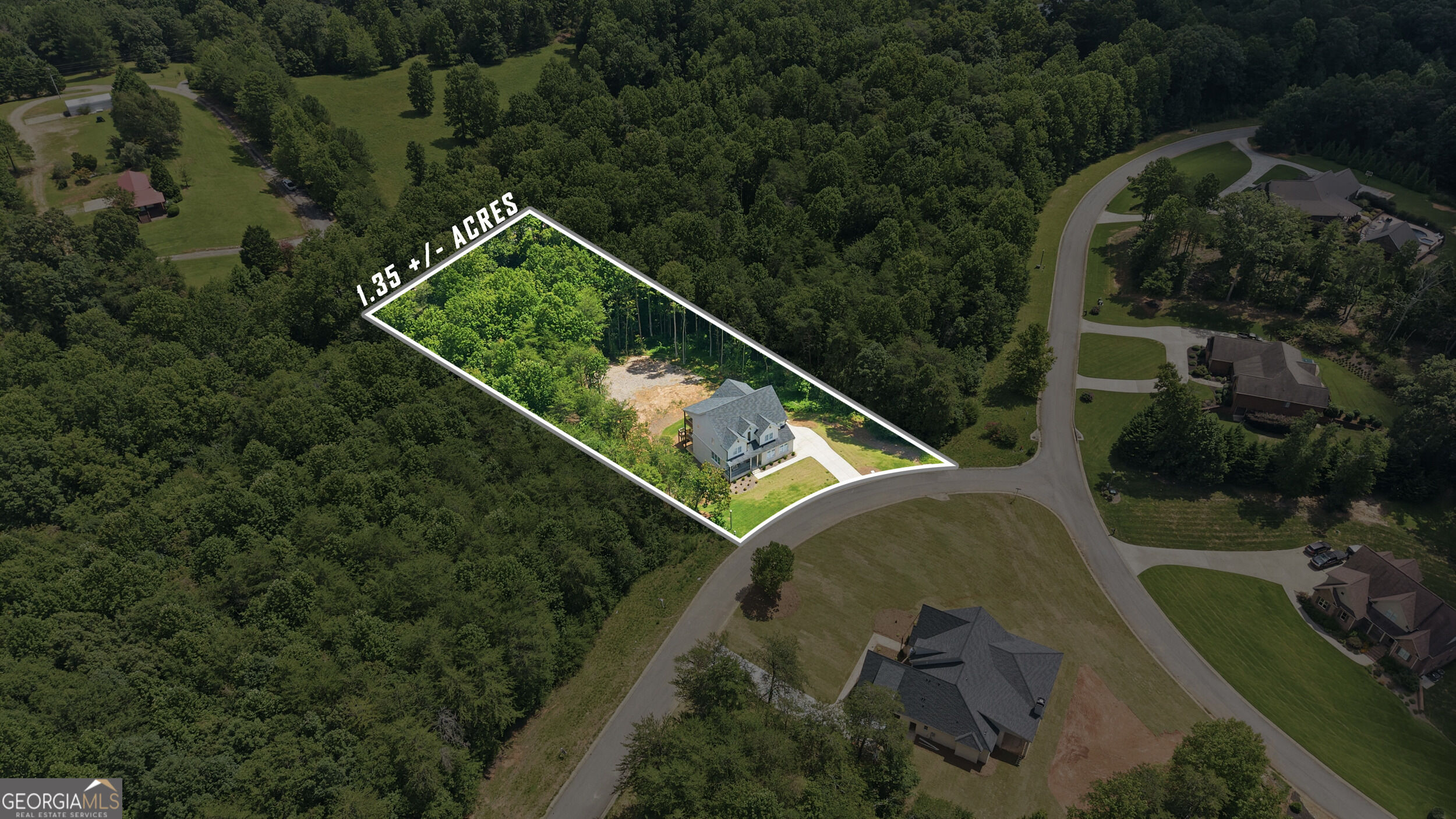 418 Beachwood Drive Property Photo 5