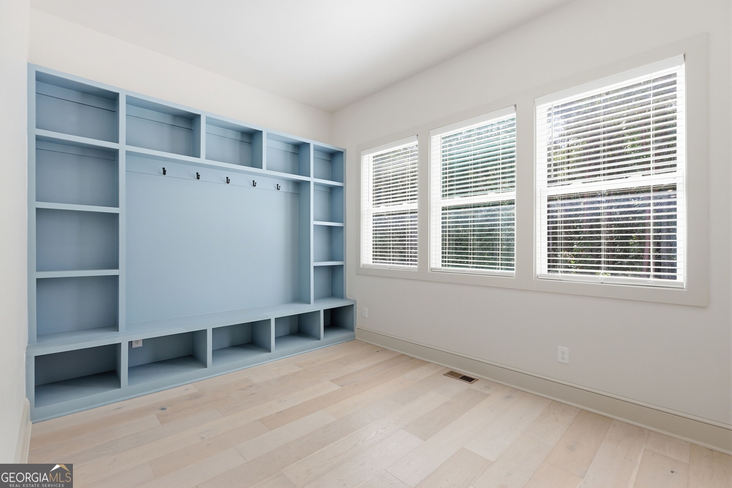 418 Beachwood Drive Property Photo 41