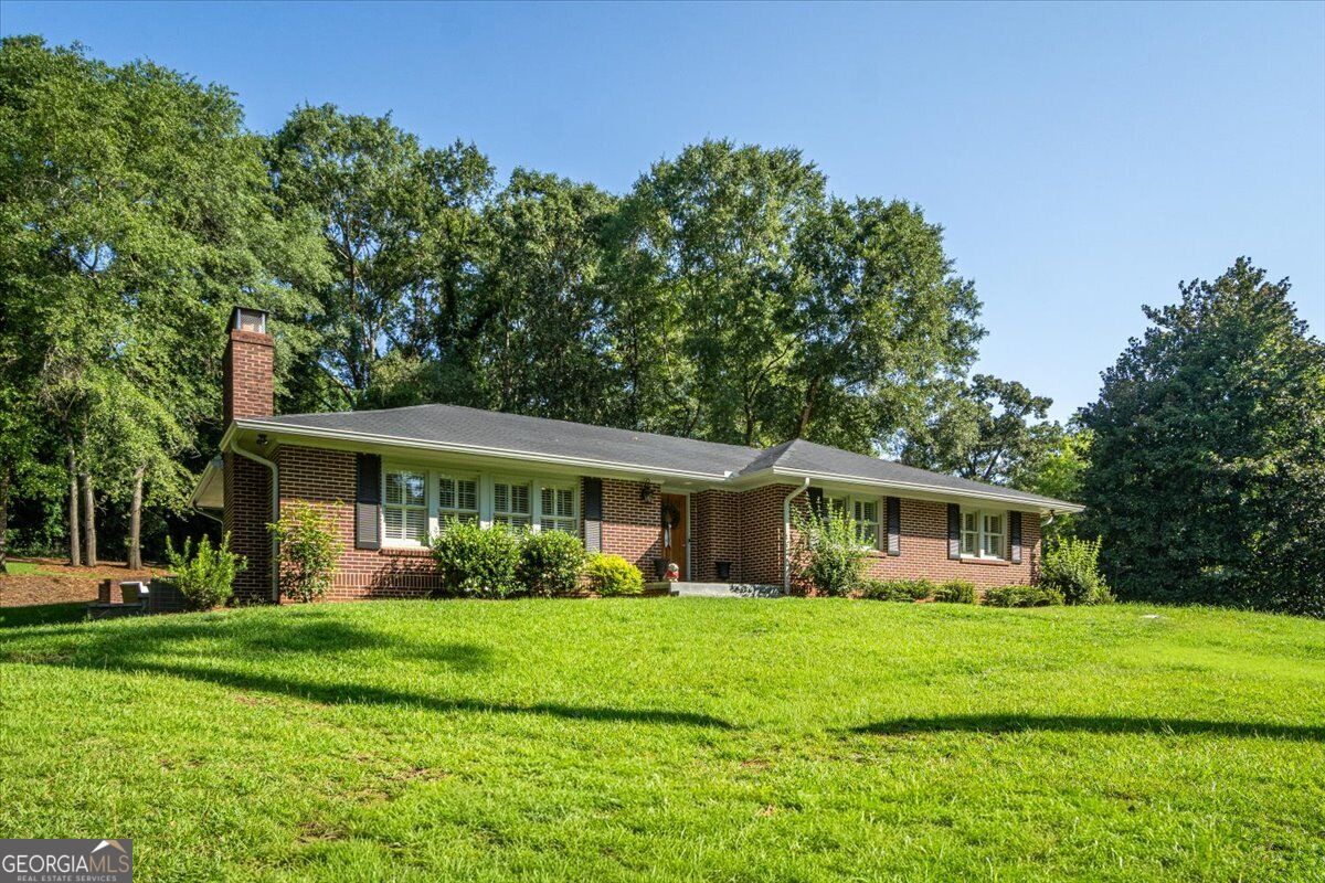 1430 Ivywood Drive Property Photo 1