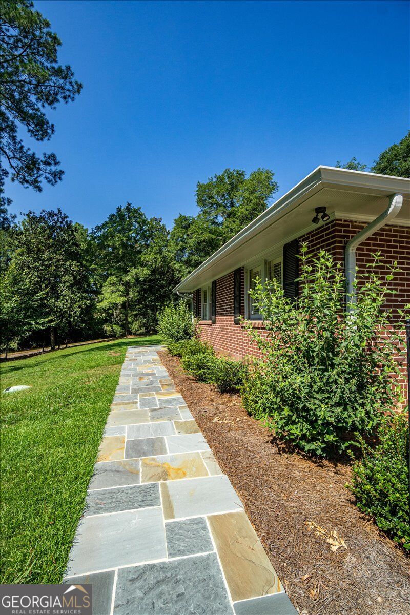 1430 Ivywood Drive Property Photo 5