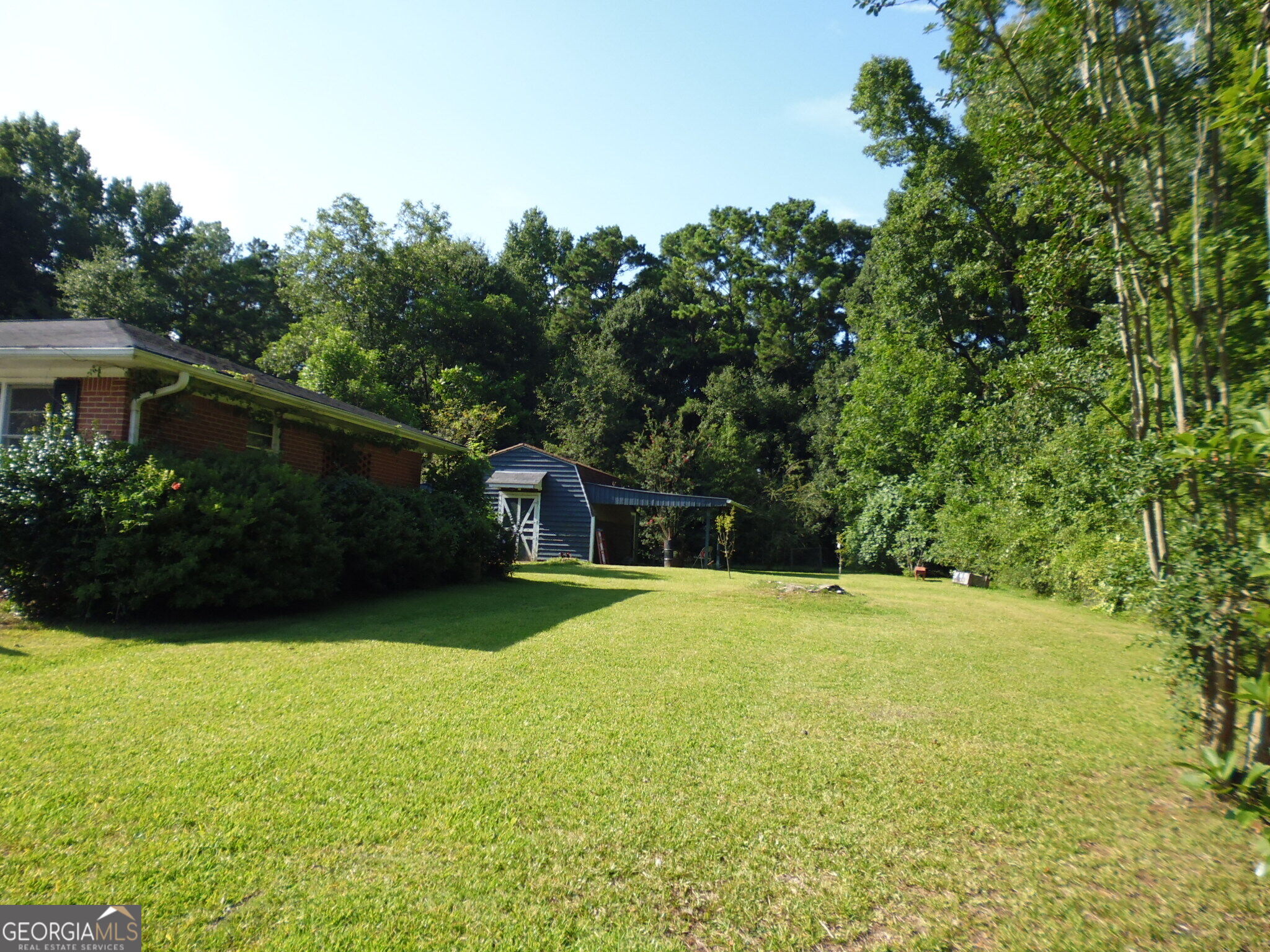 307 Sunset Dr Extension Property Photo 4