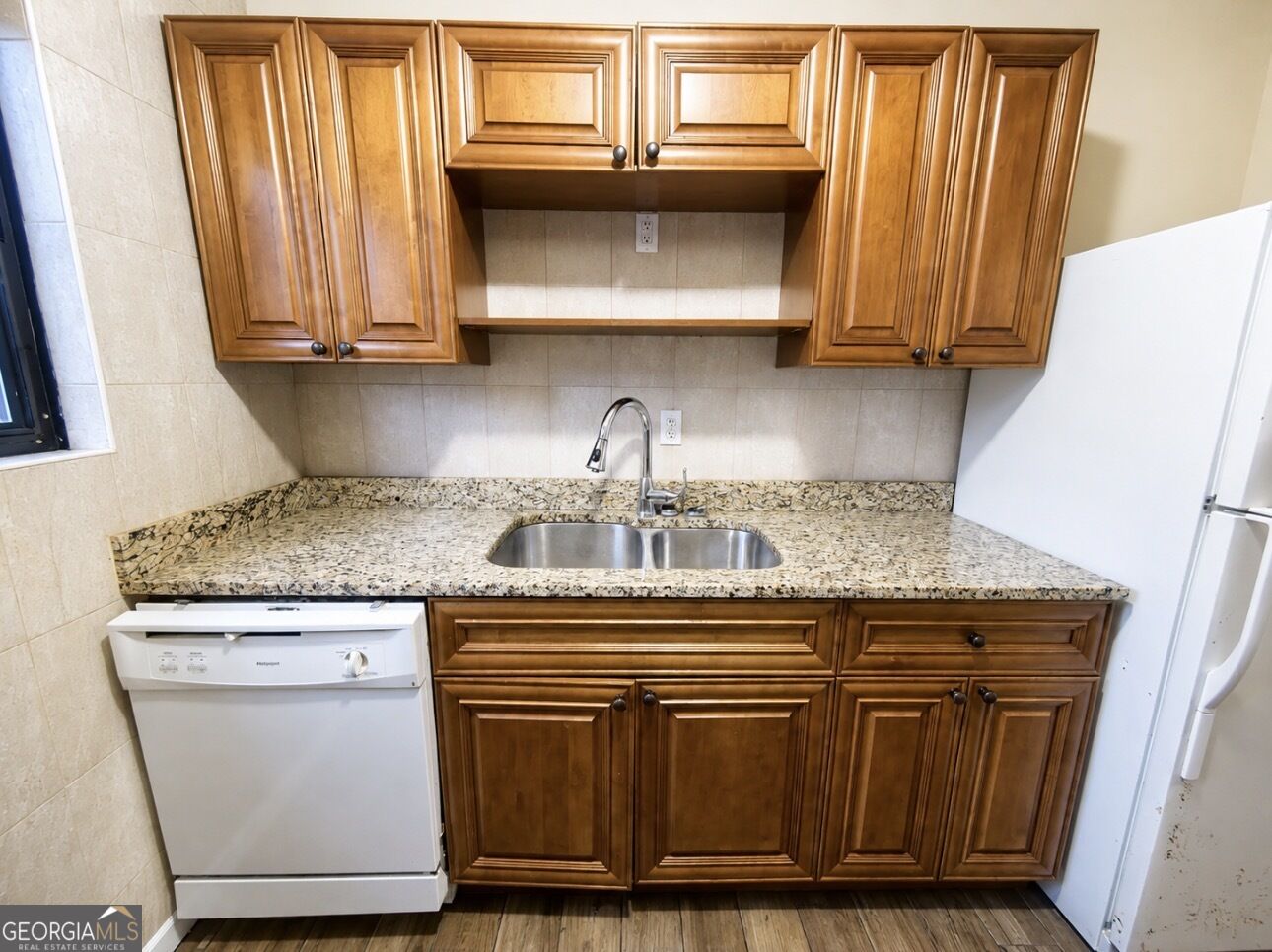 2545 Bradford Square Ne Property Photo 9