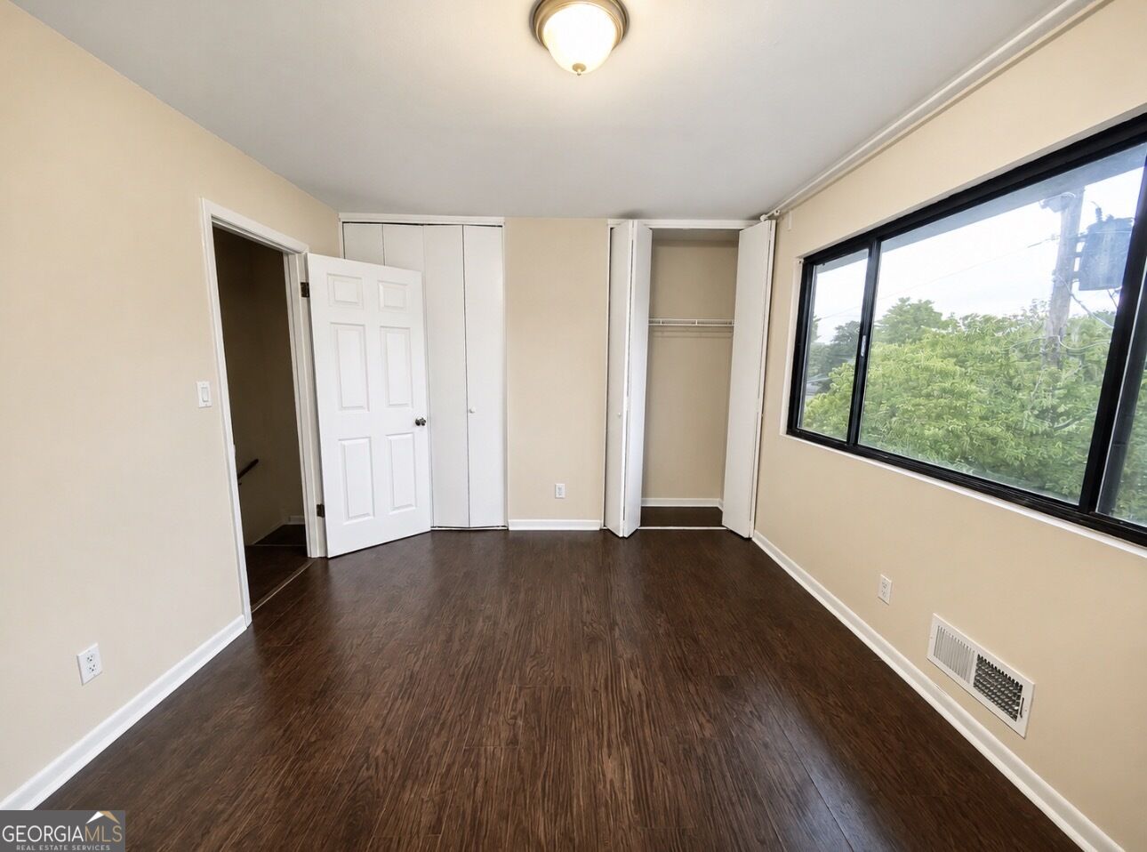 2545 Bradford Square Ne Property Photo 20