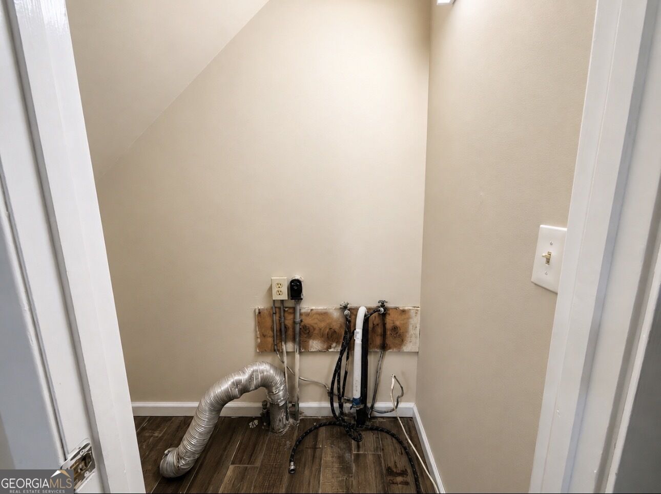 2545 Bradford Square Ne Property Photo 25